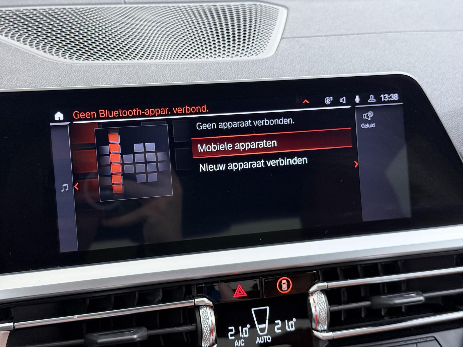 BMW 3-serie 330i High Executive Edition 29