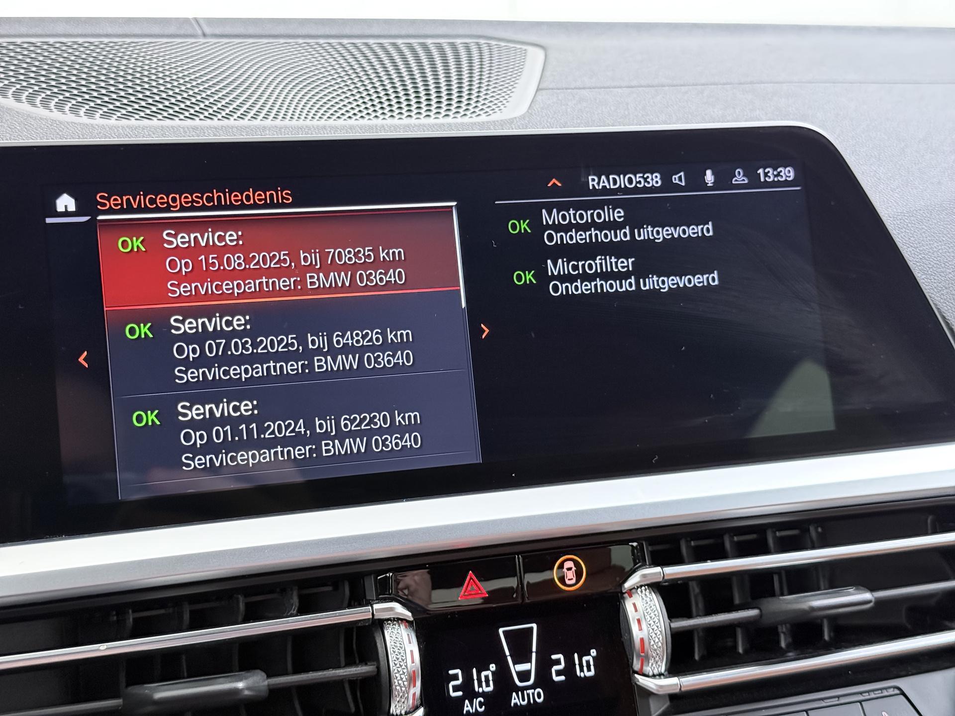 BMW 3-serie 330i High Executive Edition 36