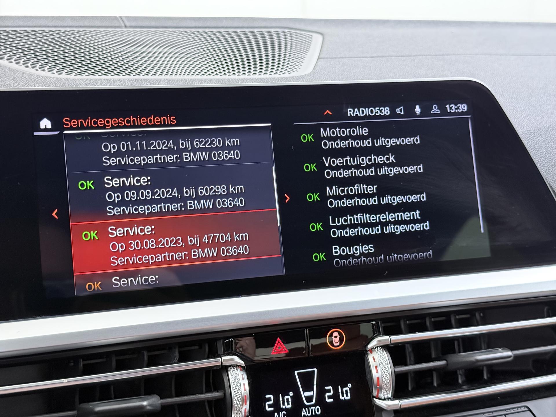 BMW 3-serie 330i High Executive Edition 37