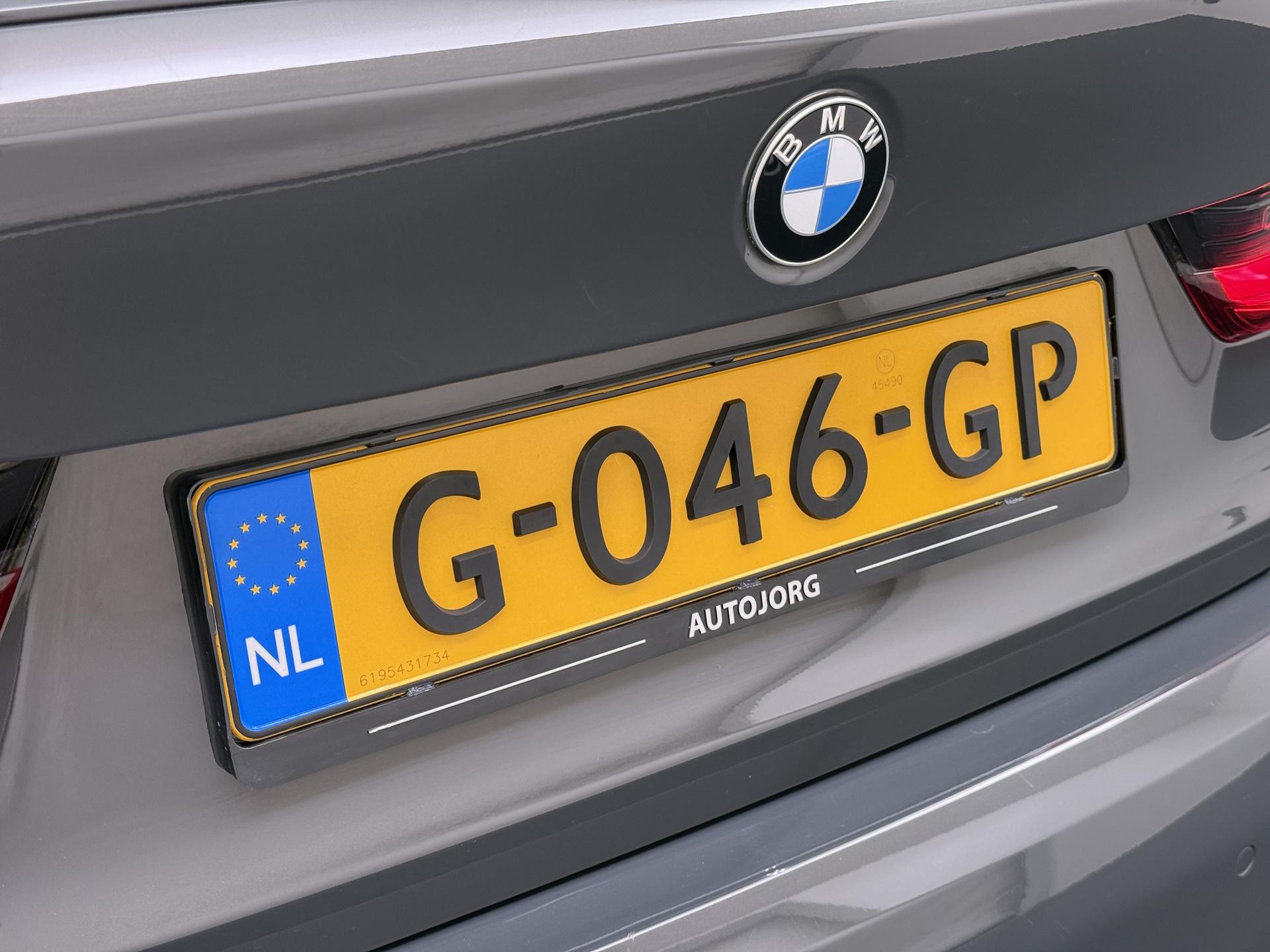 BMW 3-serie 330i High Executive Edition 5