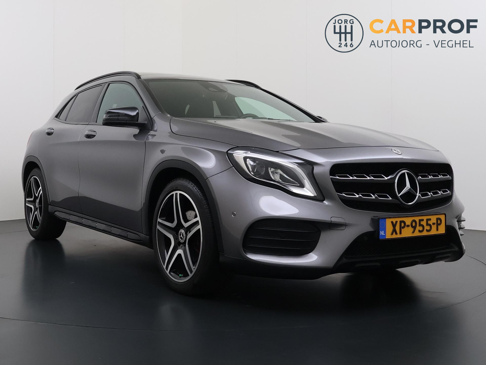 Mercedes-Benz GLA-klasse 180 Business Solution AMG Night Upgrade 3