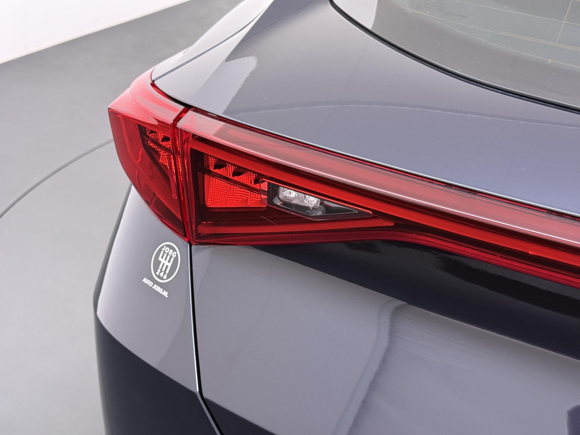 CUPRA Formentor 1.5 TSI Business Edition 4