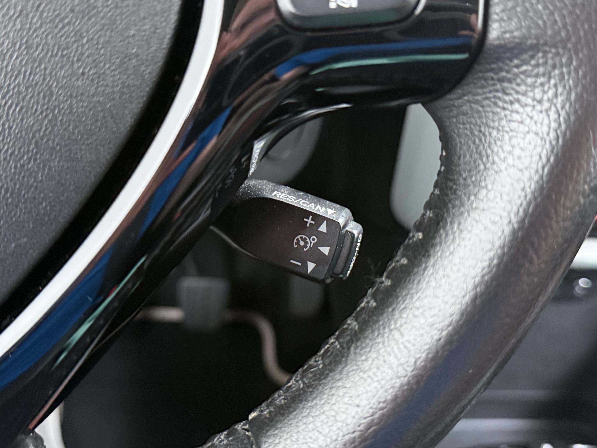 Peugeot 108 1.2 Puretech TOP! Roland Garros 25