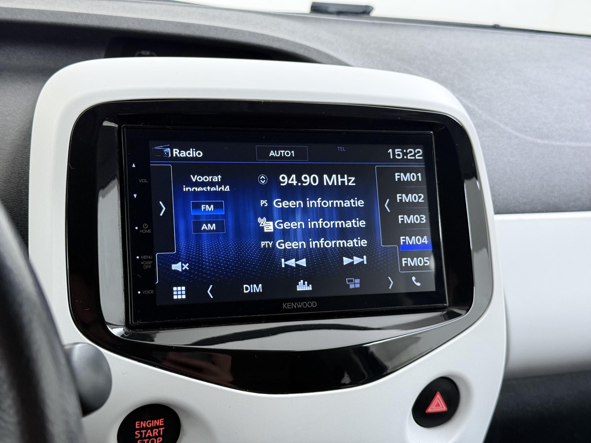 Peugeot 108 1.2 Puretech TOP! Roland Garros 30
