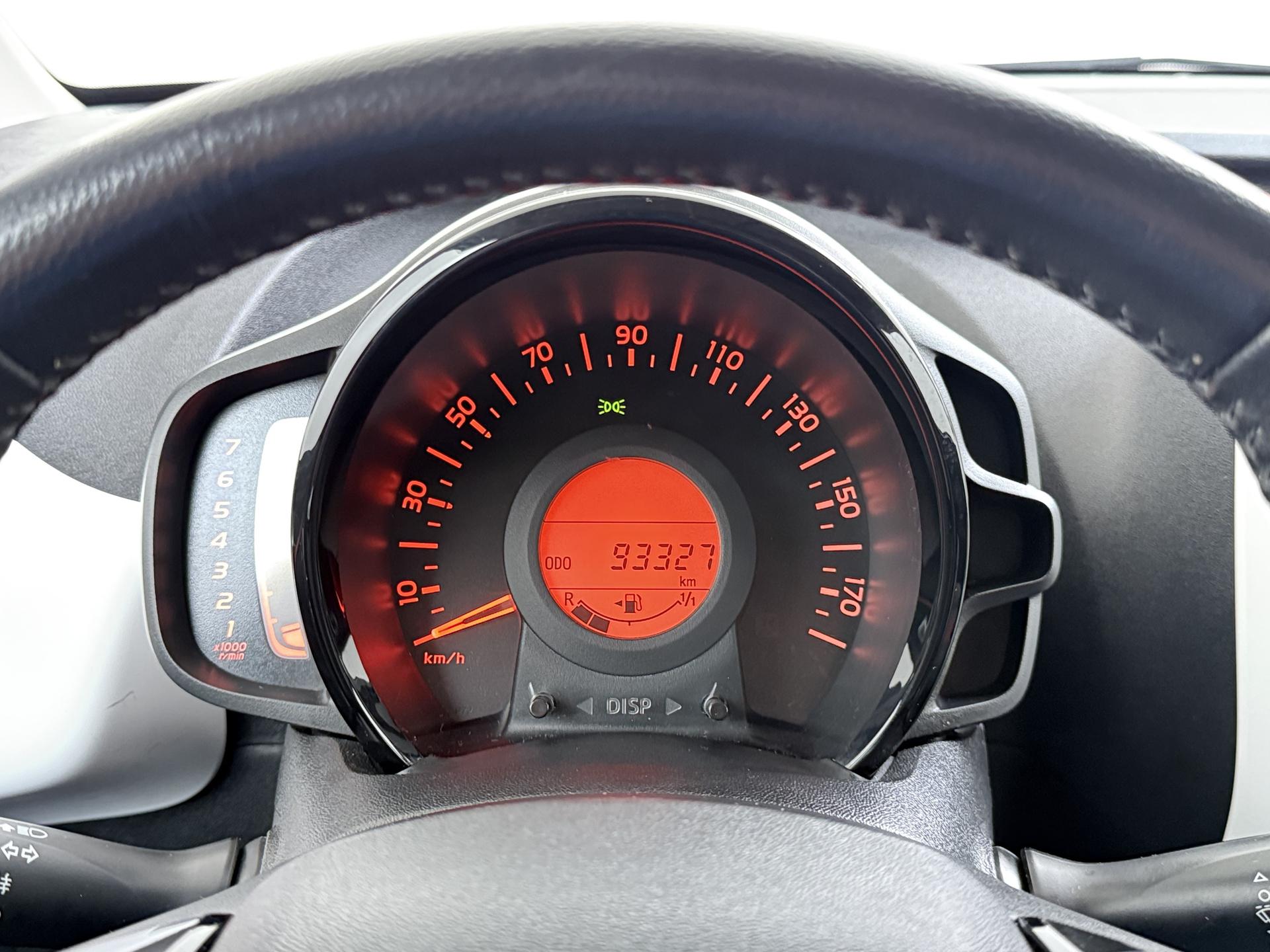 Peugeot 108 1.2 Puretech TOP! Roland Garros 8