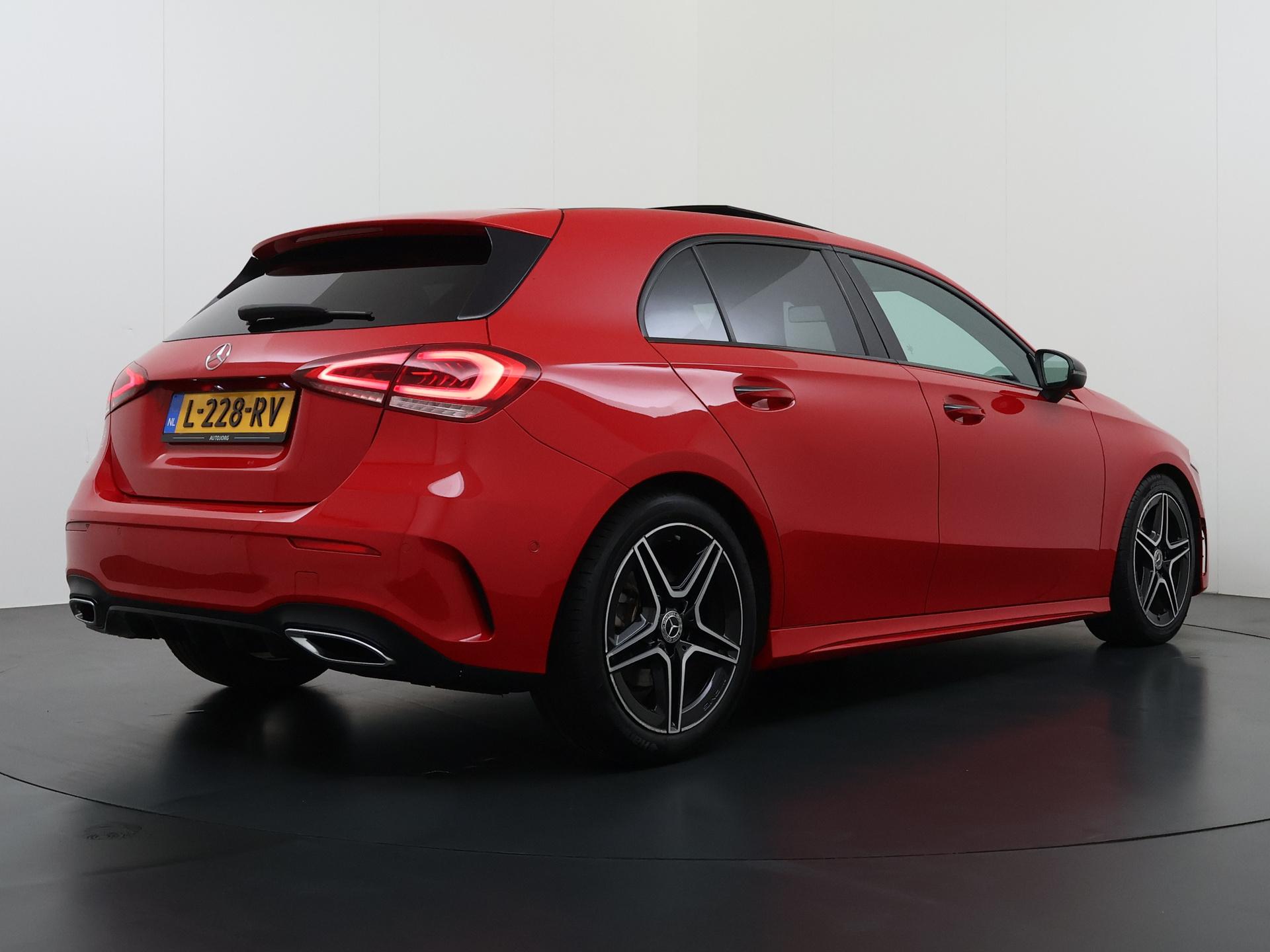 Mercedes-Benz A-klasse 200 Business Solution AMG 2