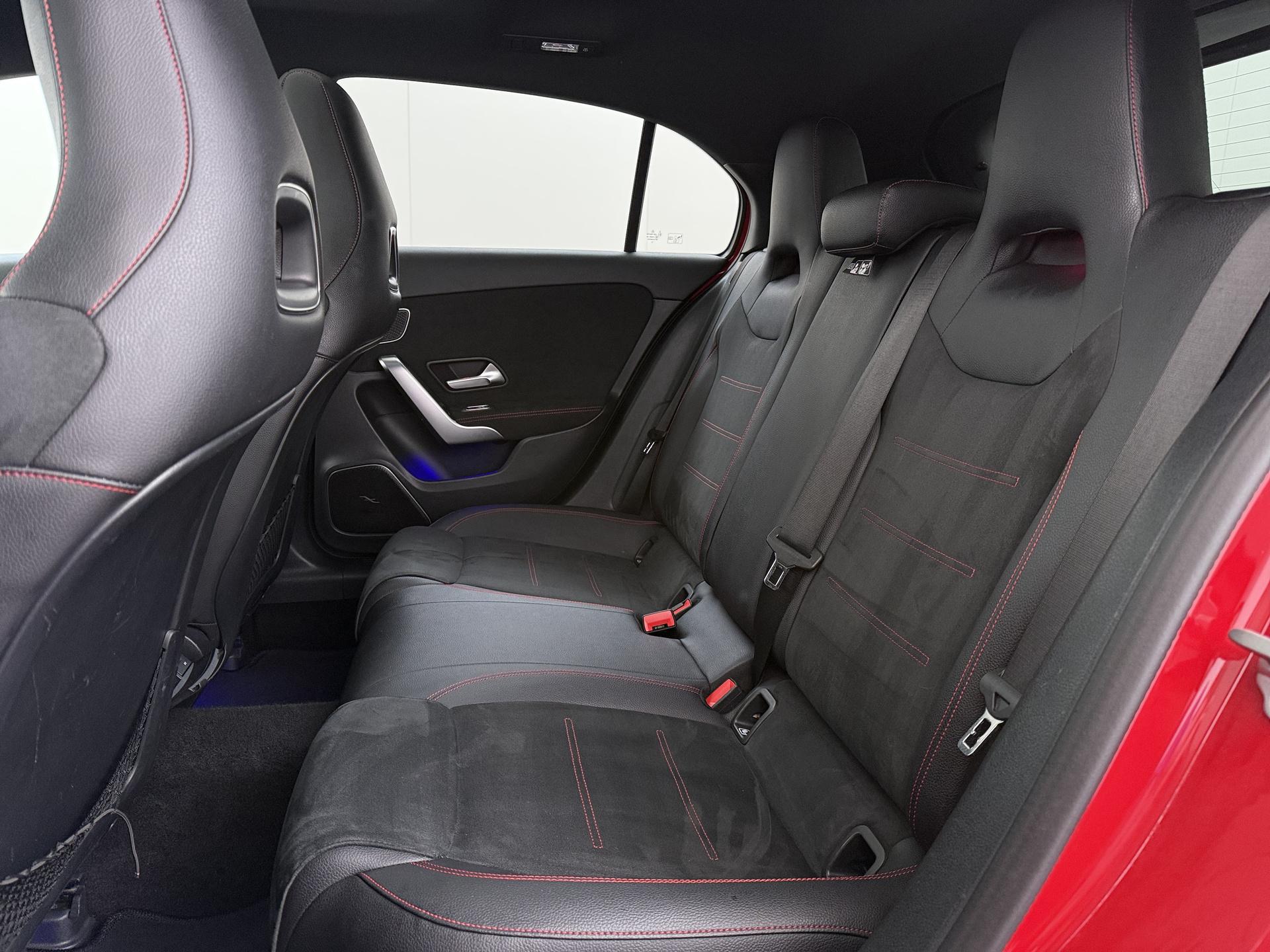 Mercedes-Benz A-klasse 200 Business Solution AMG 26