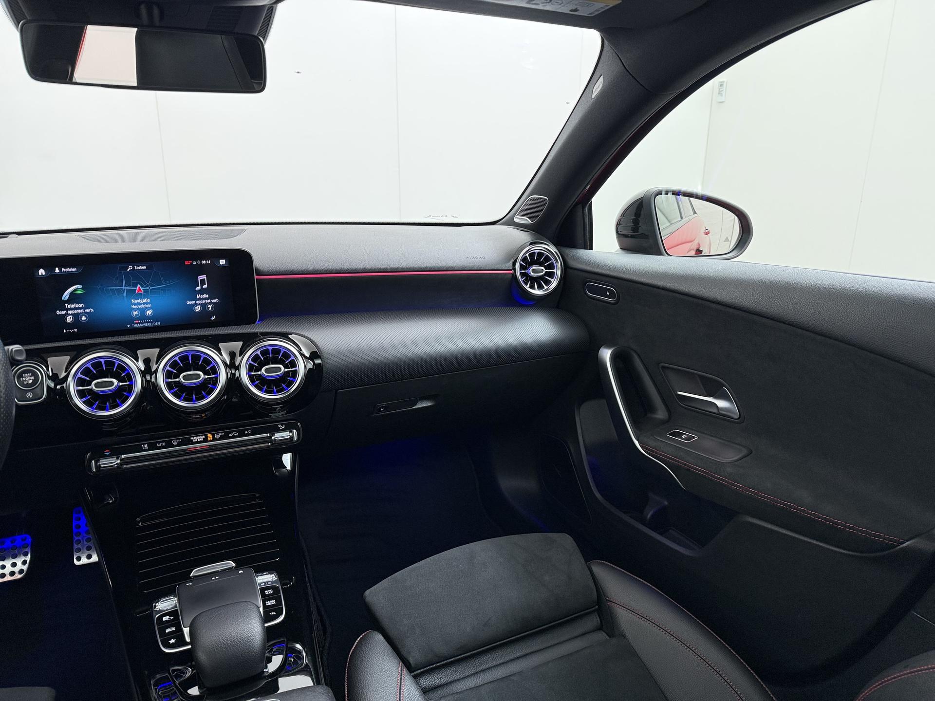 Mercedes-Benz A-klasse 200 Business Solution AMG 28