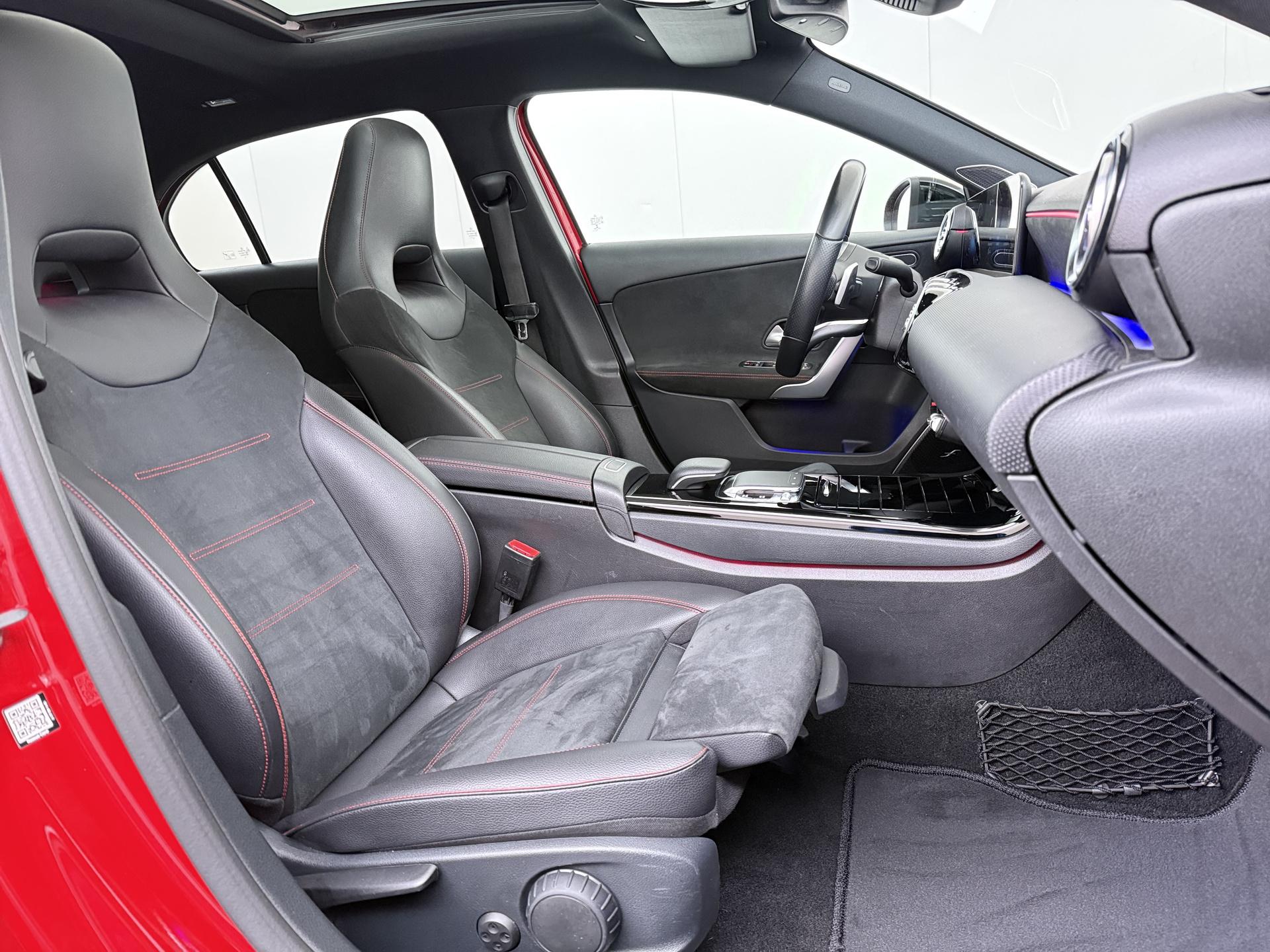 Mercedes-Benz A-klasse 200 Business Solution AMG 41