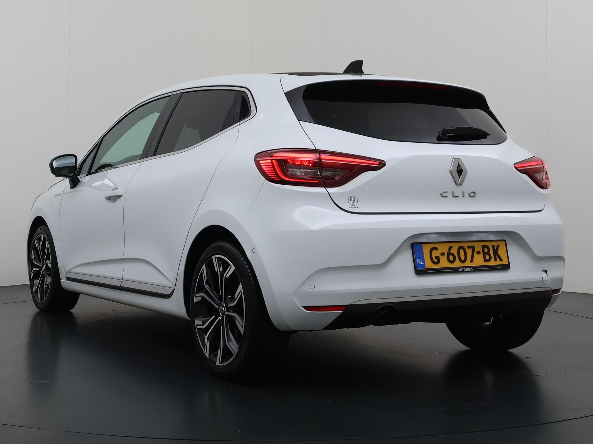 Renault Clio 1.3 TCe Intens 1