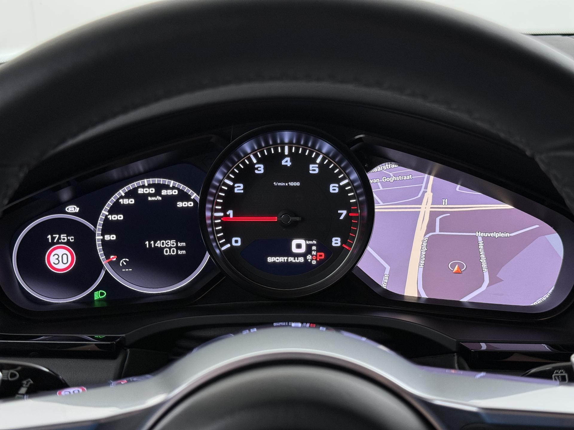 Porsche Cayenne 2.9 S 28