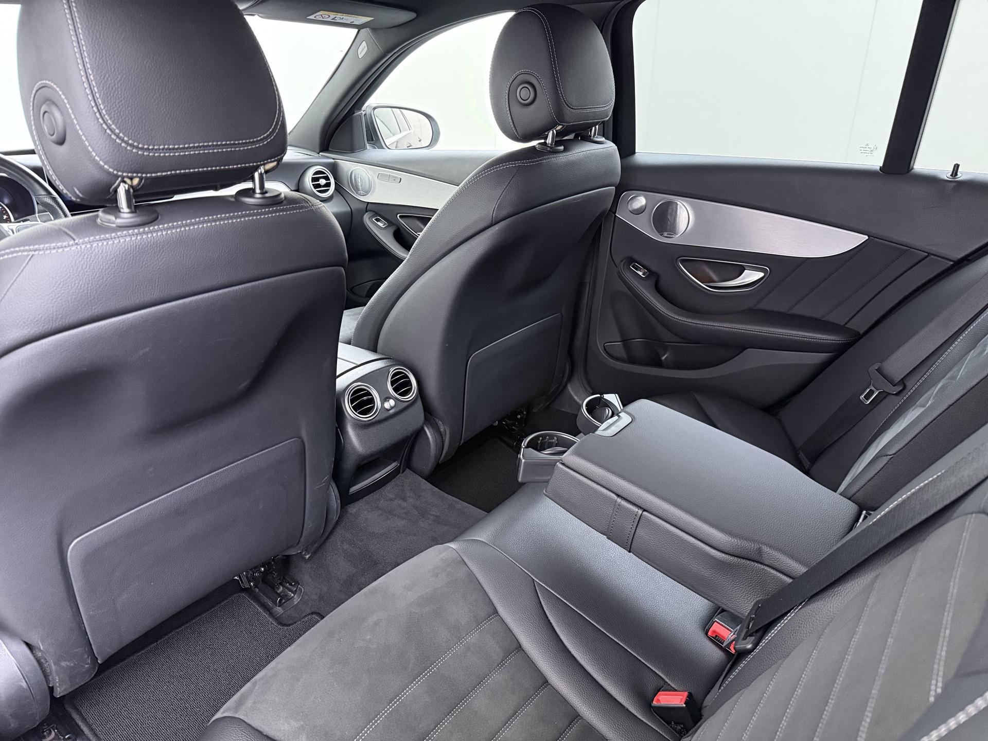 Mercedes-Benz C-klasse Estate 300 Advantage Pack 19