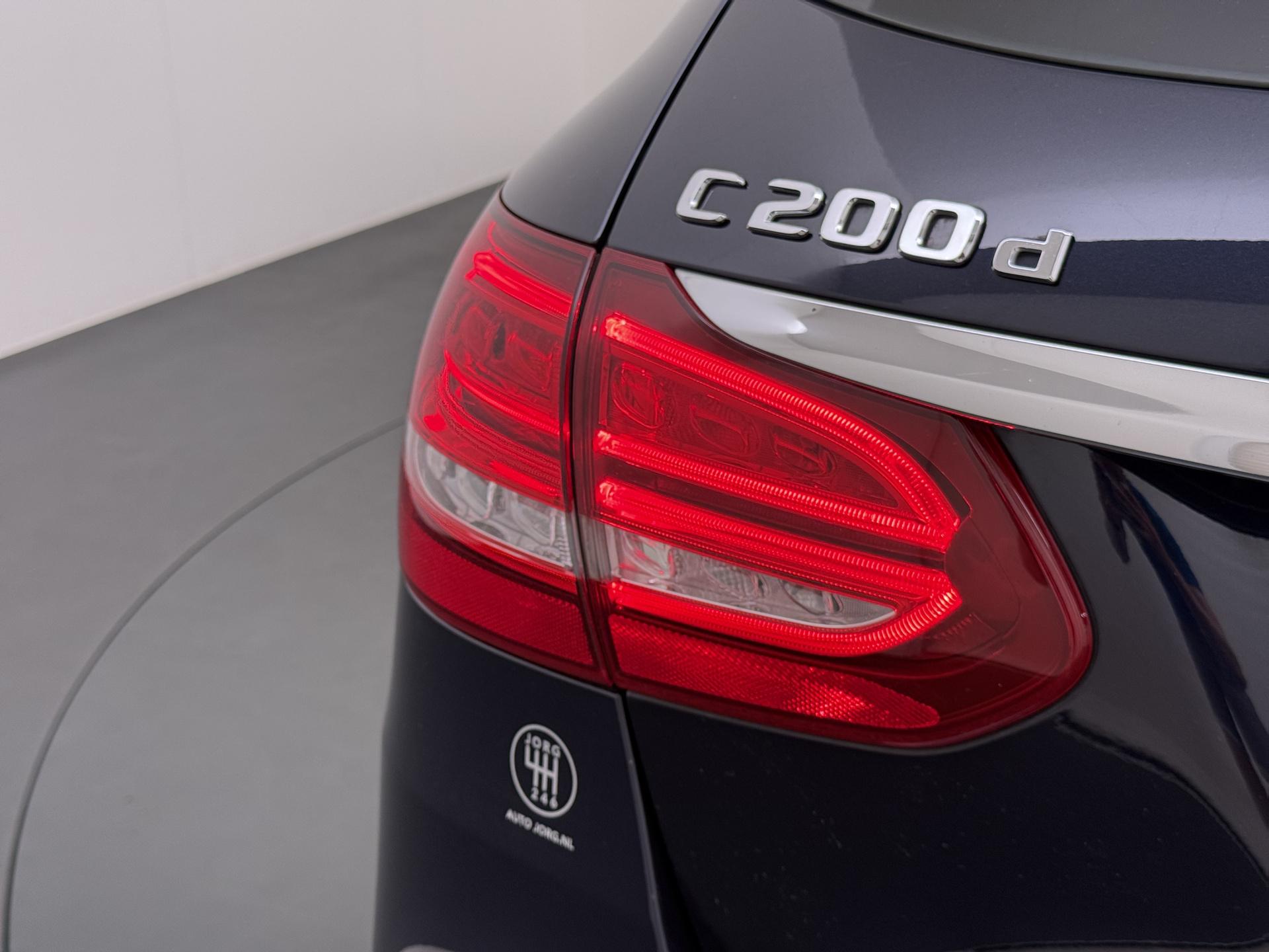 Mercedes-Benz C-klasse Estate 200 CDI Ambition 12