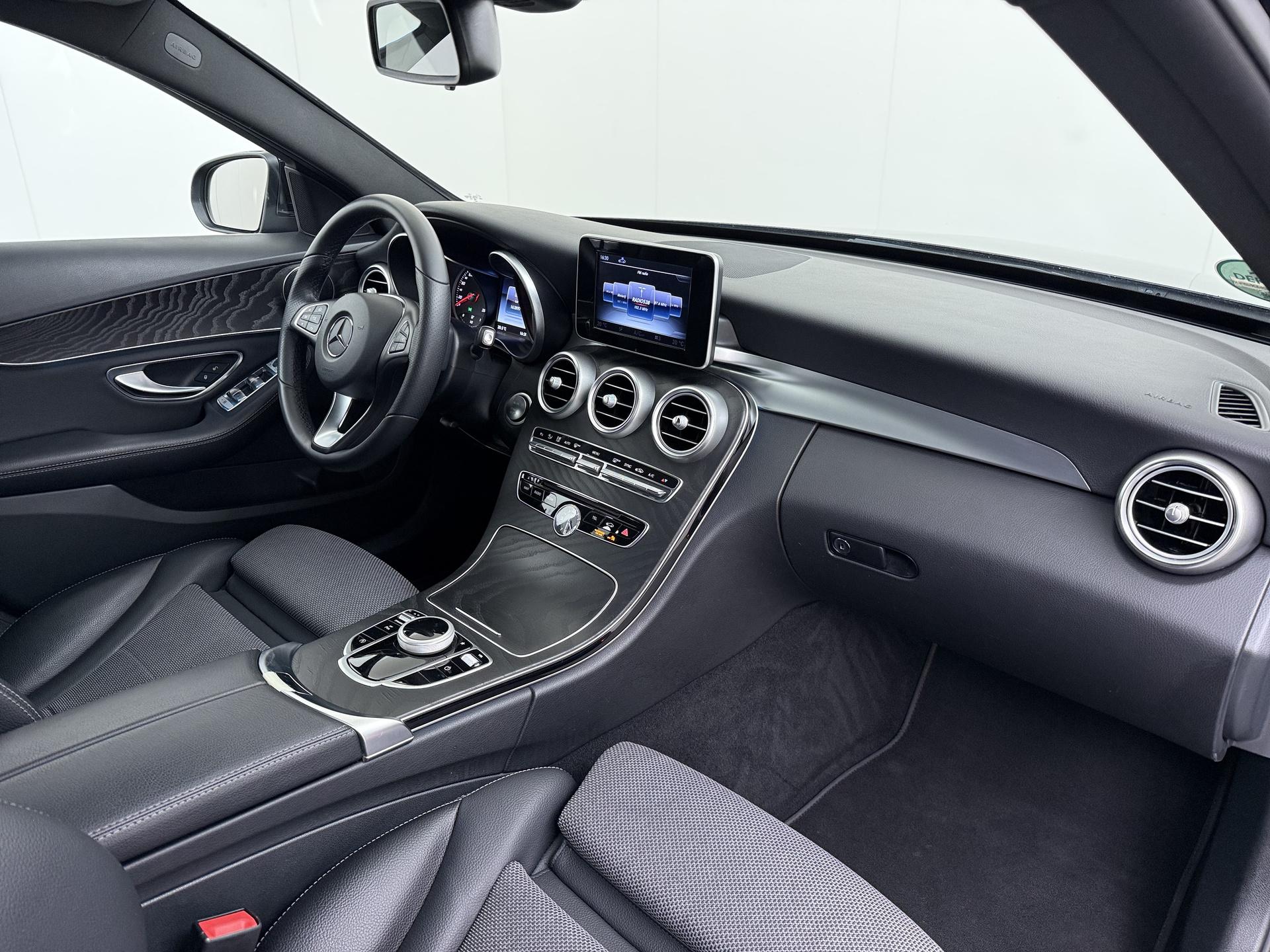 Mercedes-Benz C-klasse Estate 200 CDI Ambition 33
