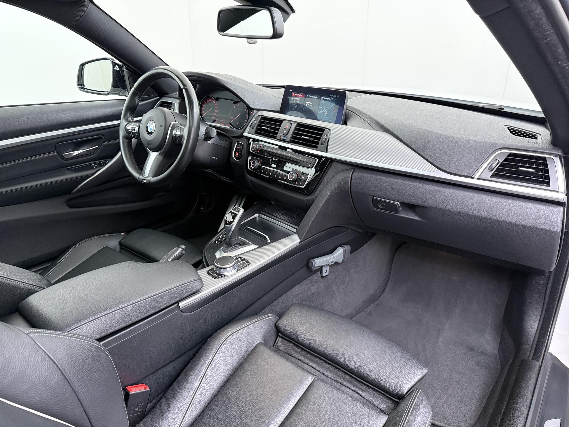 BMW 4-serie Coupé 420i High Executive 16