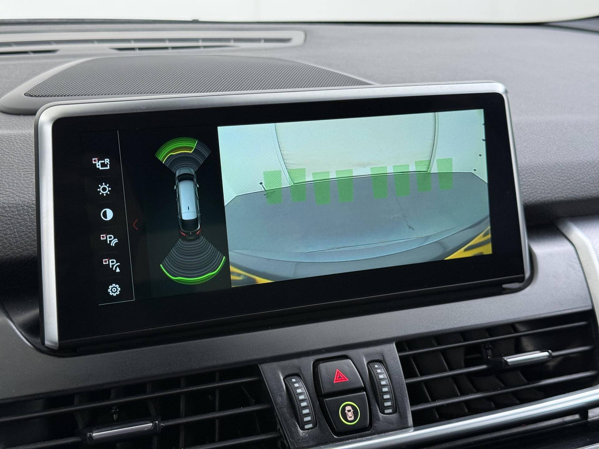 BMW 2-serie Active Tourer 220i High Executive 10