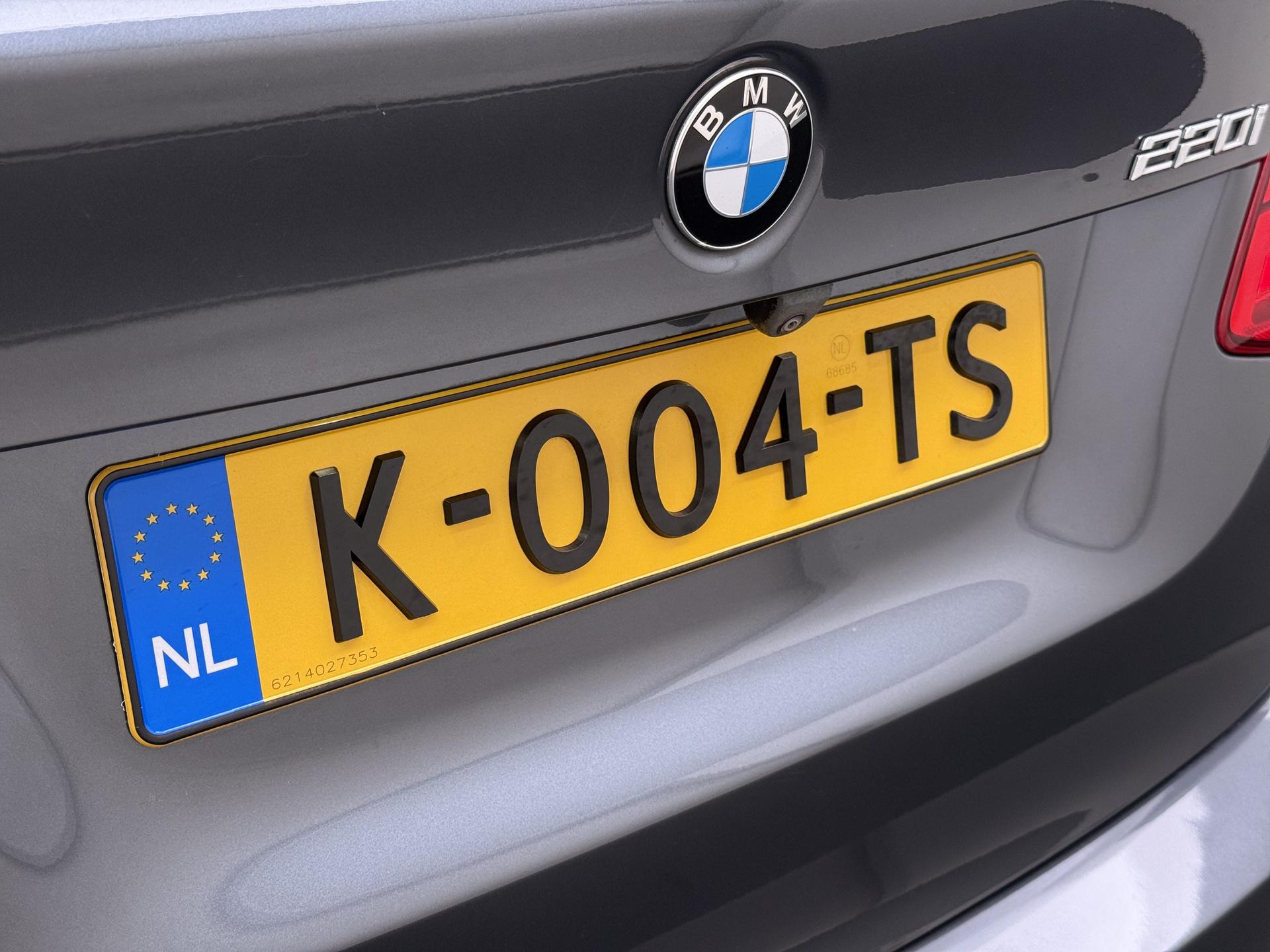 BMW 2-serie Active Tourer 220i High Executive 13