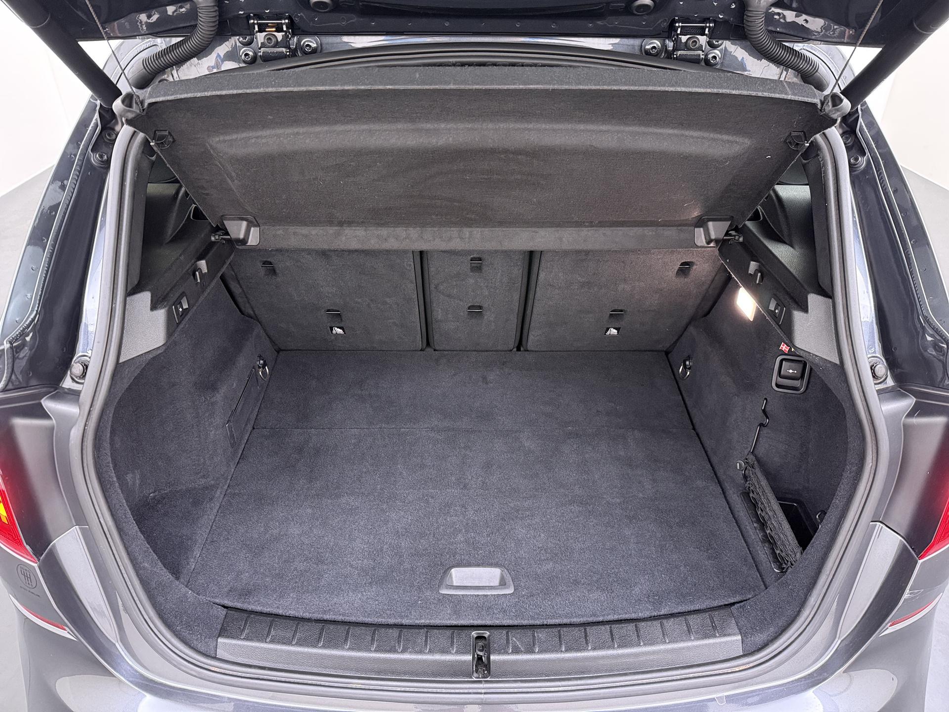 BMW 2-serie Active Tourer 220i High Executive 14