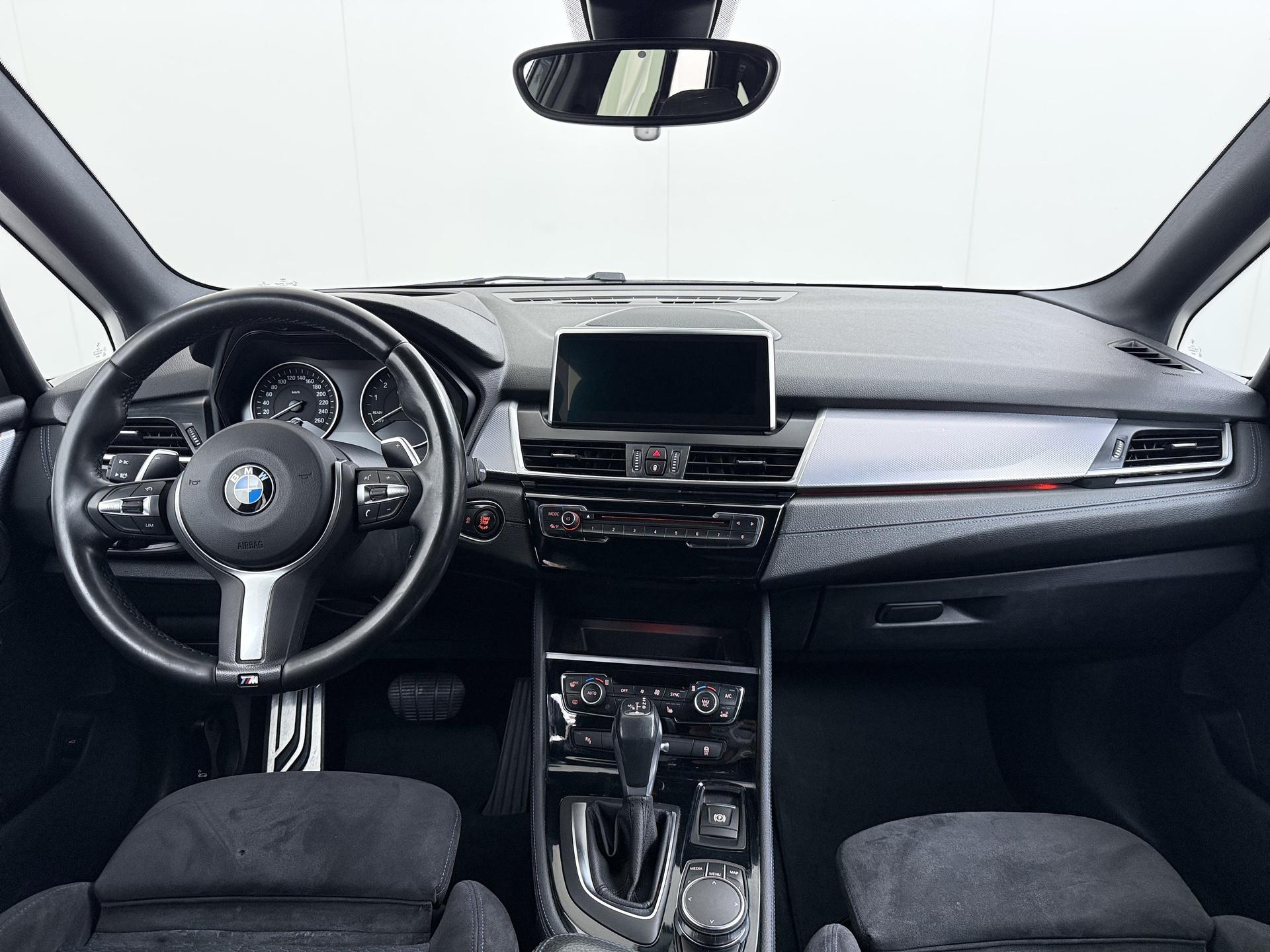 BMW 2-serie Active Tourer 220i High Executive 4