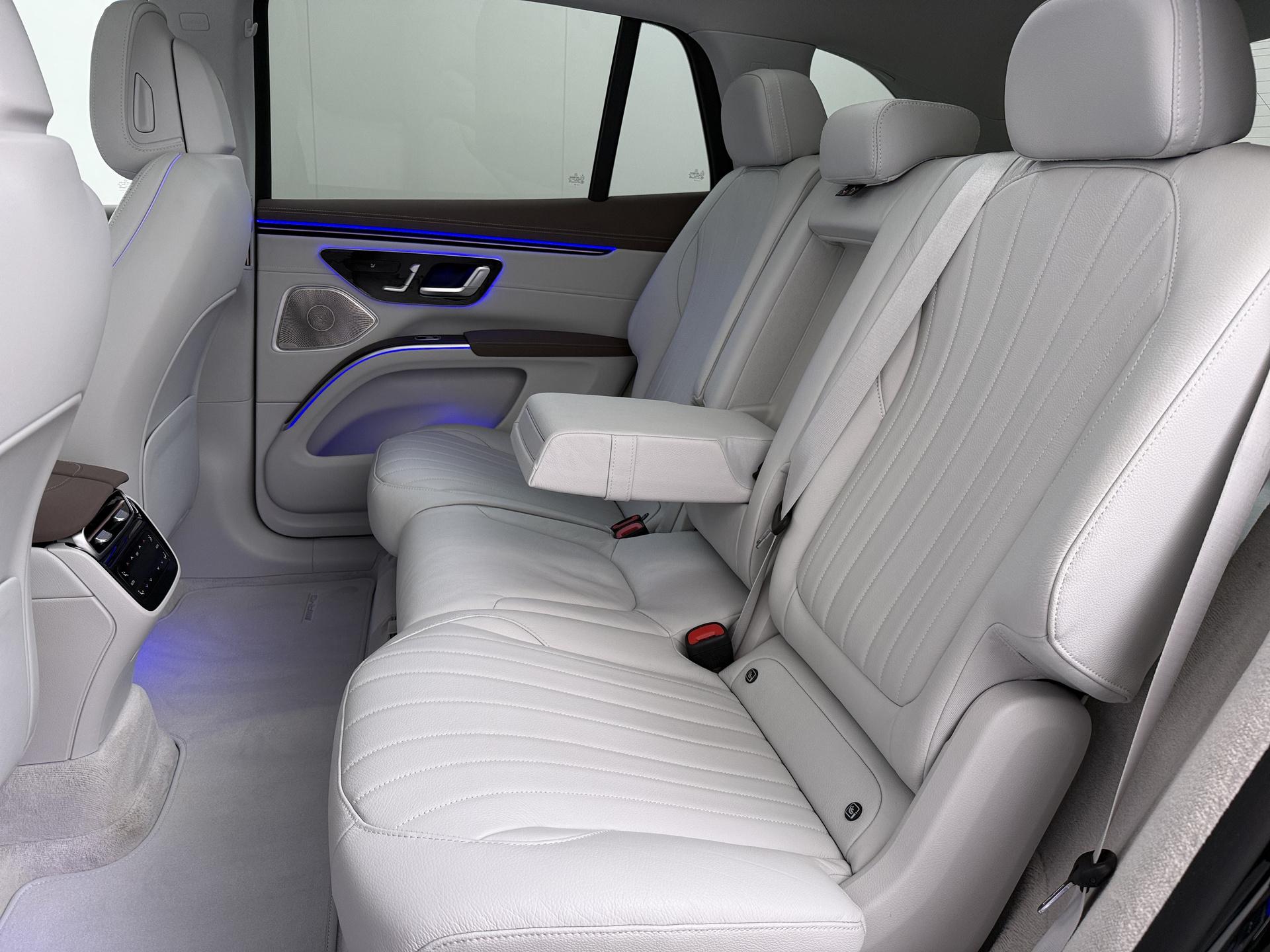 Mercedes-Benz EQS SUV 450+ AMG Line 108 kWh Accu 28