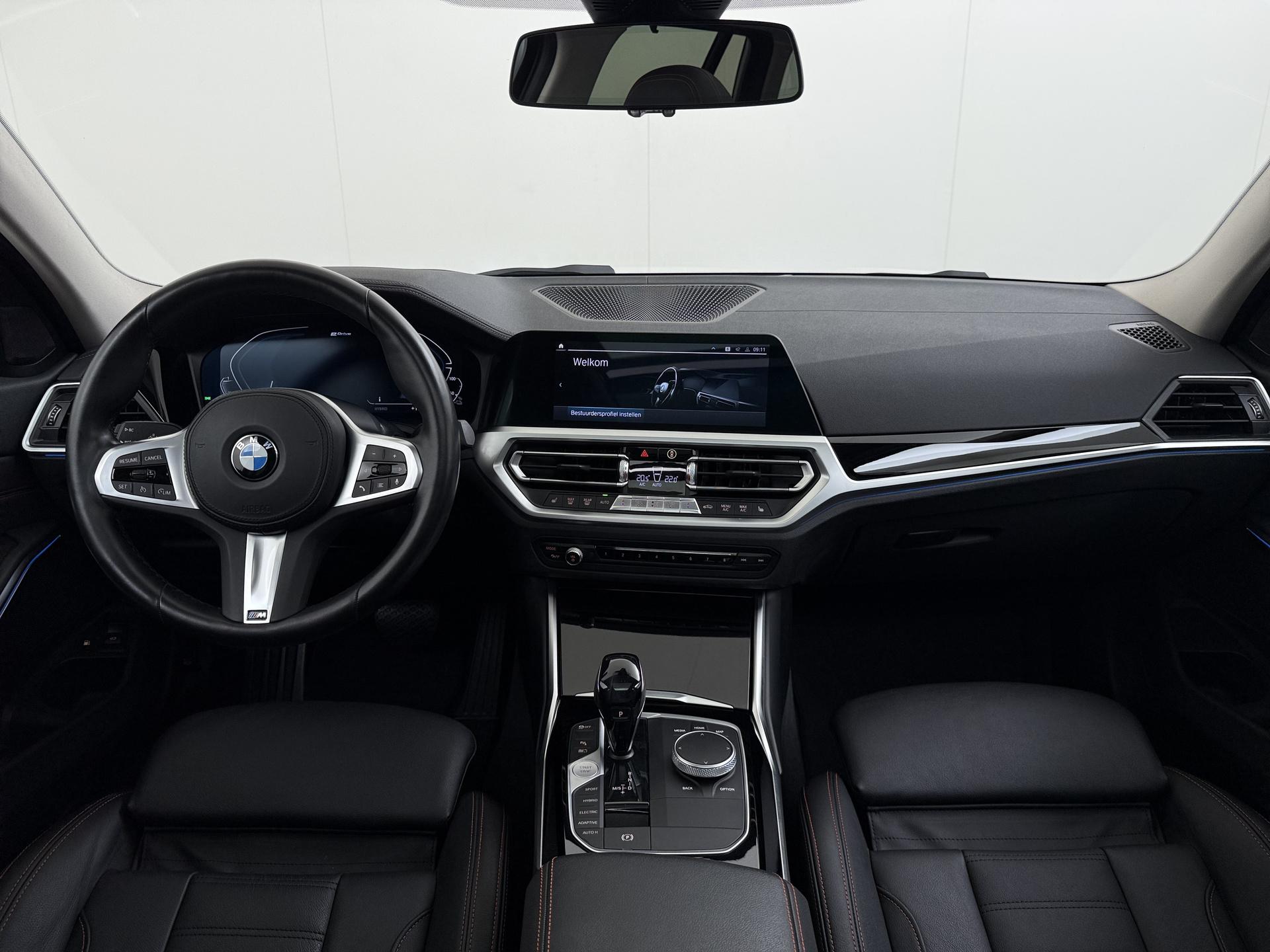 BMW 3-serie Touring 330e High Executive 21