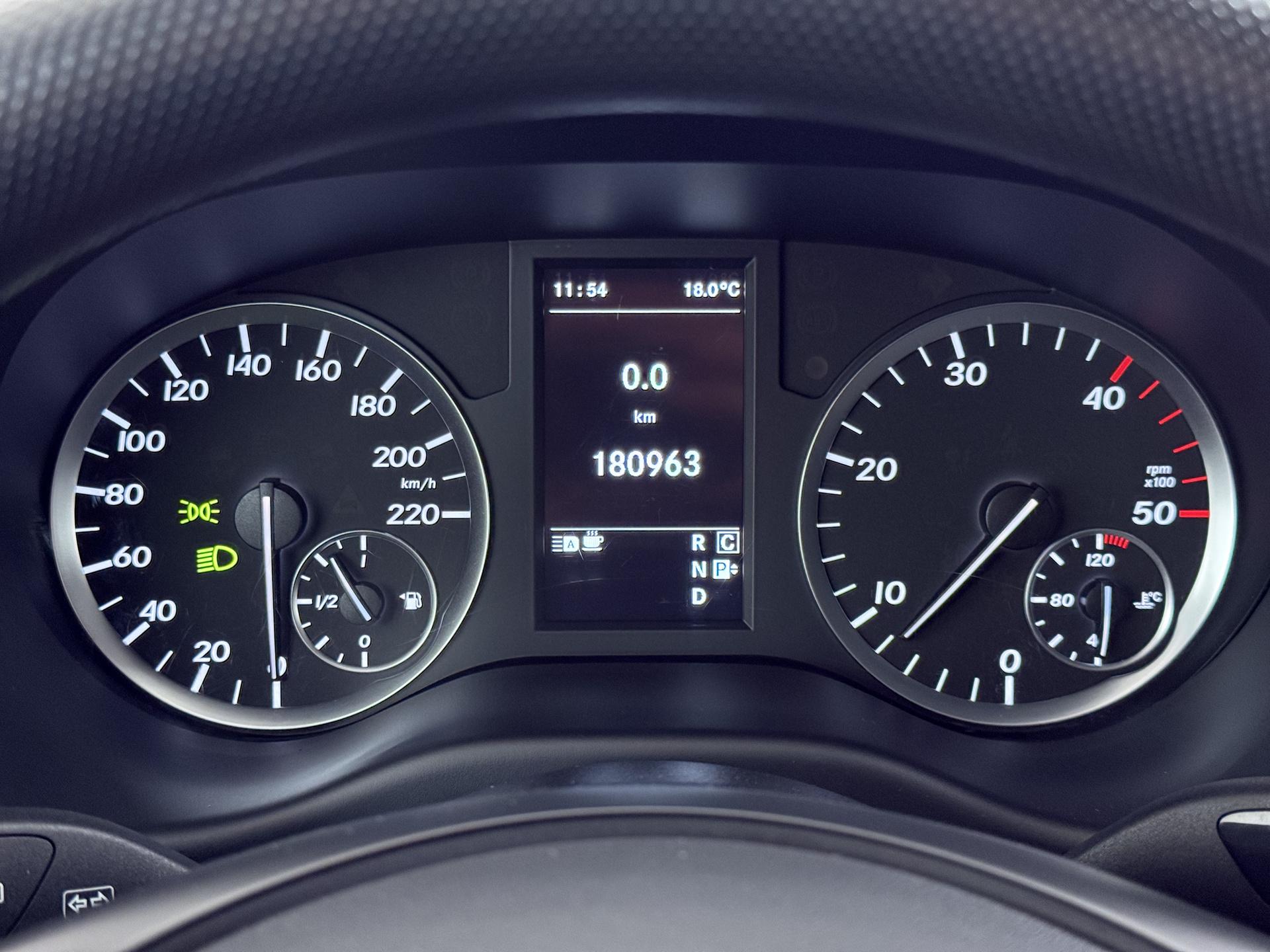 Mercedes-Benz Vito 114 CDI Lang DC Comfort Business Ambition 7