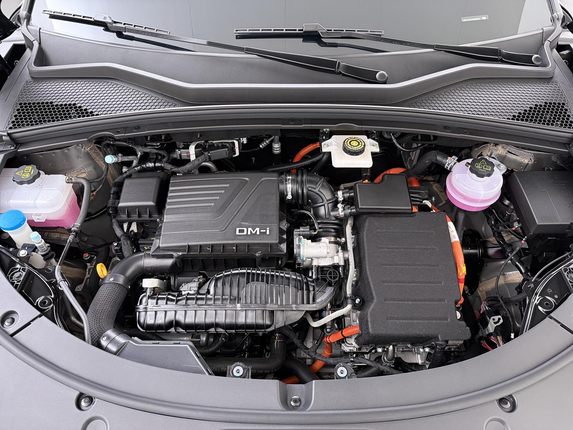 BYD SEAL U 1.5 DM-i FWD Boost 10
