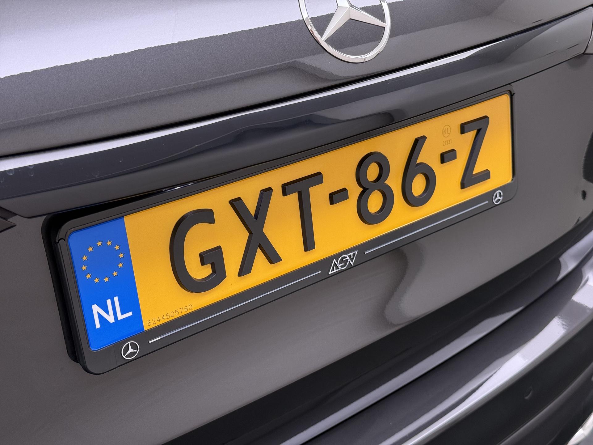 Mercedes-Benz GLC-klasse 300e 4MATIC AMG Line 18
