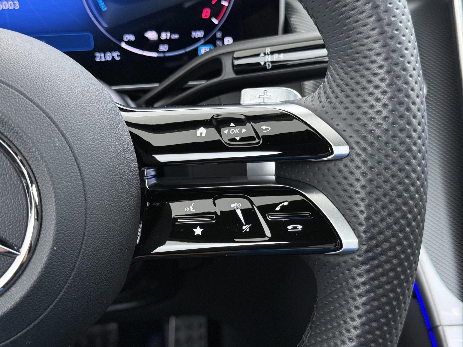 Mercedes-Benz GLC-klasse 300e 4MATIC AMG Line 37