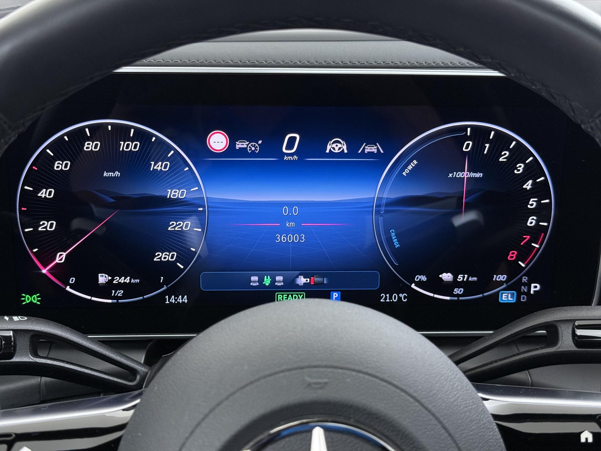 Mercedes-Benz GLC-klasse 300e 4MATIC AMG Line 38