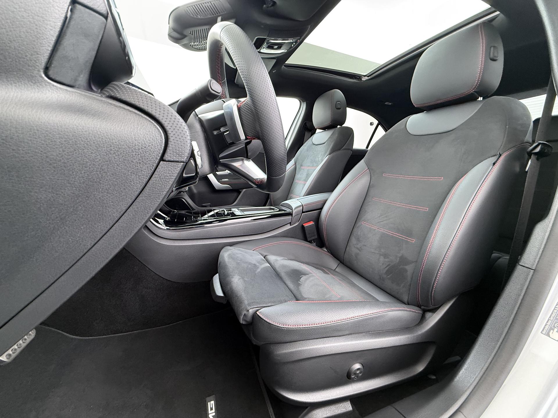 Mercedes-Benz A-klasse 250 e AMG Business Solution 1