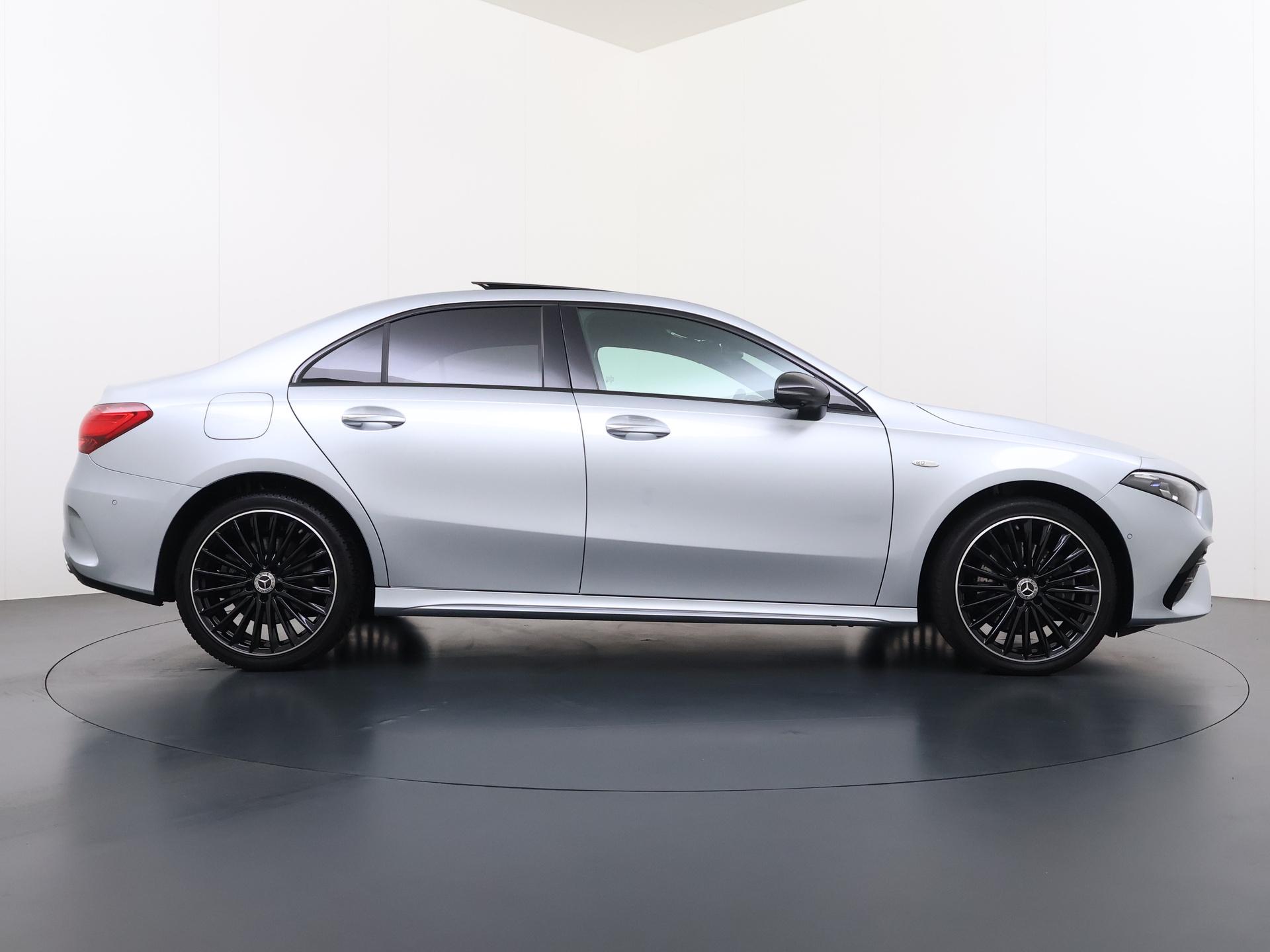 Mercedes-Benz A-klasse 250 e AMG Business Solution 10