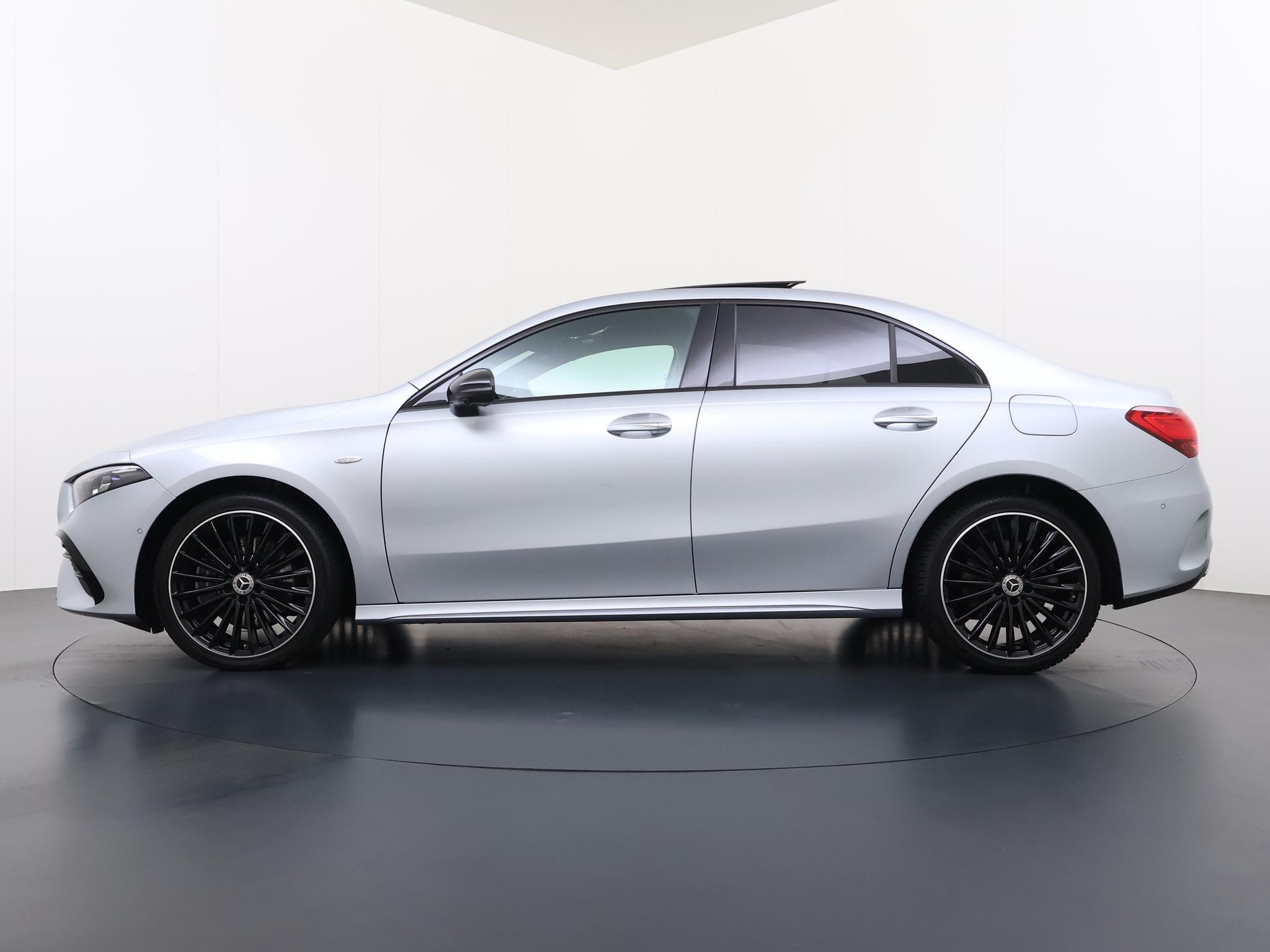 Mercedes-Benz A-klasse 250 e AMG Business Solution 2