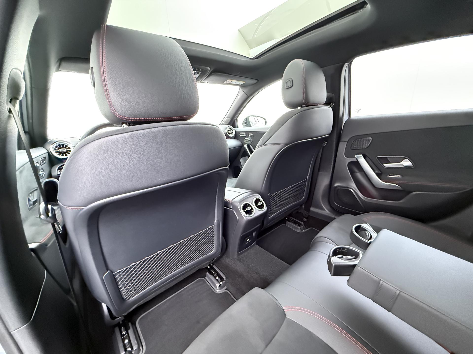Mercedes-Benz A-klasse 250 e AMG Business Solution 24