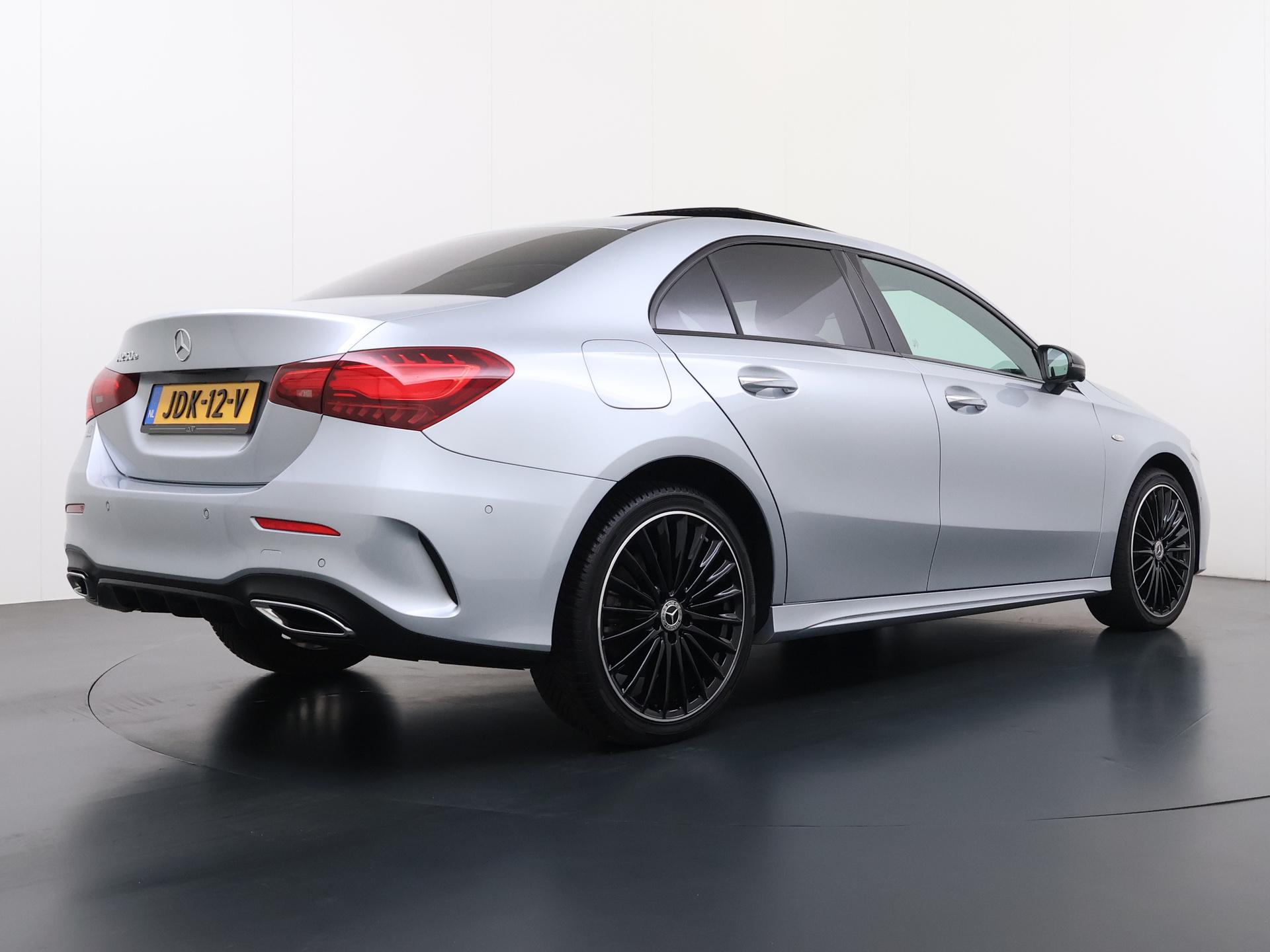Mercedes-Benz A-klasse 250 e AMG Business Solution 8