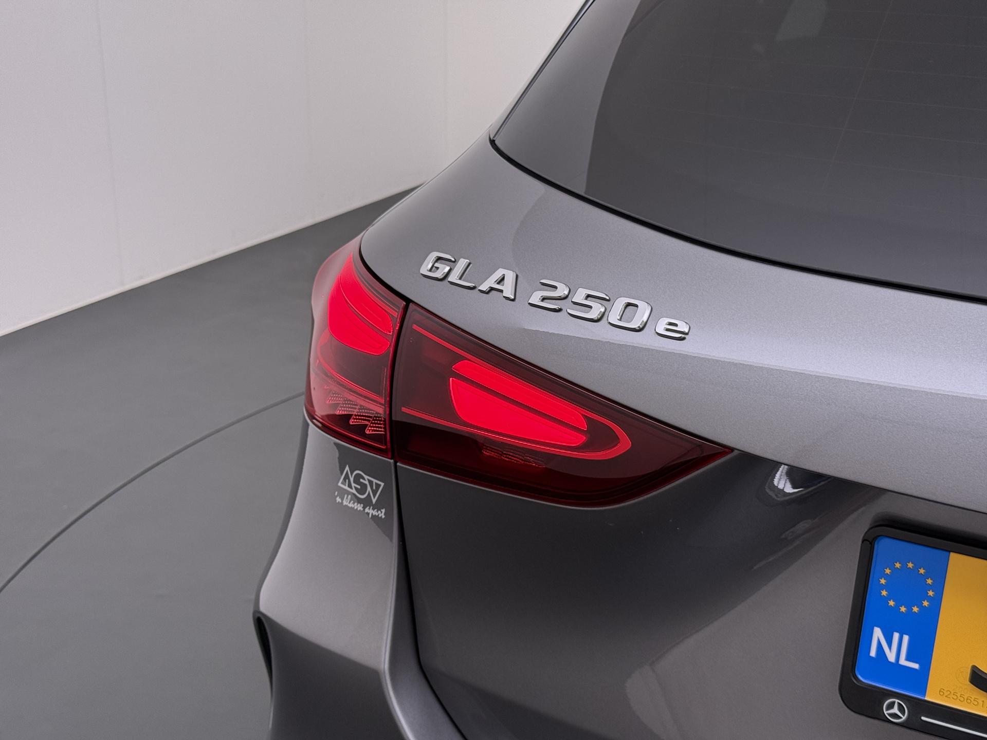 Mercedes-Benz GLA-klasse 250 e AMG Business Solution 17