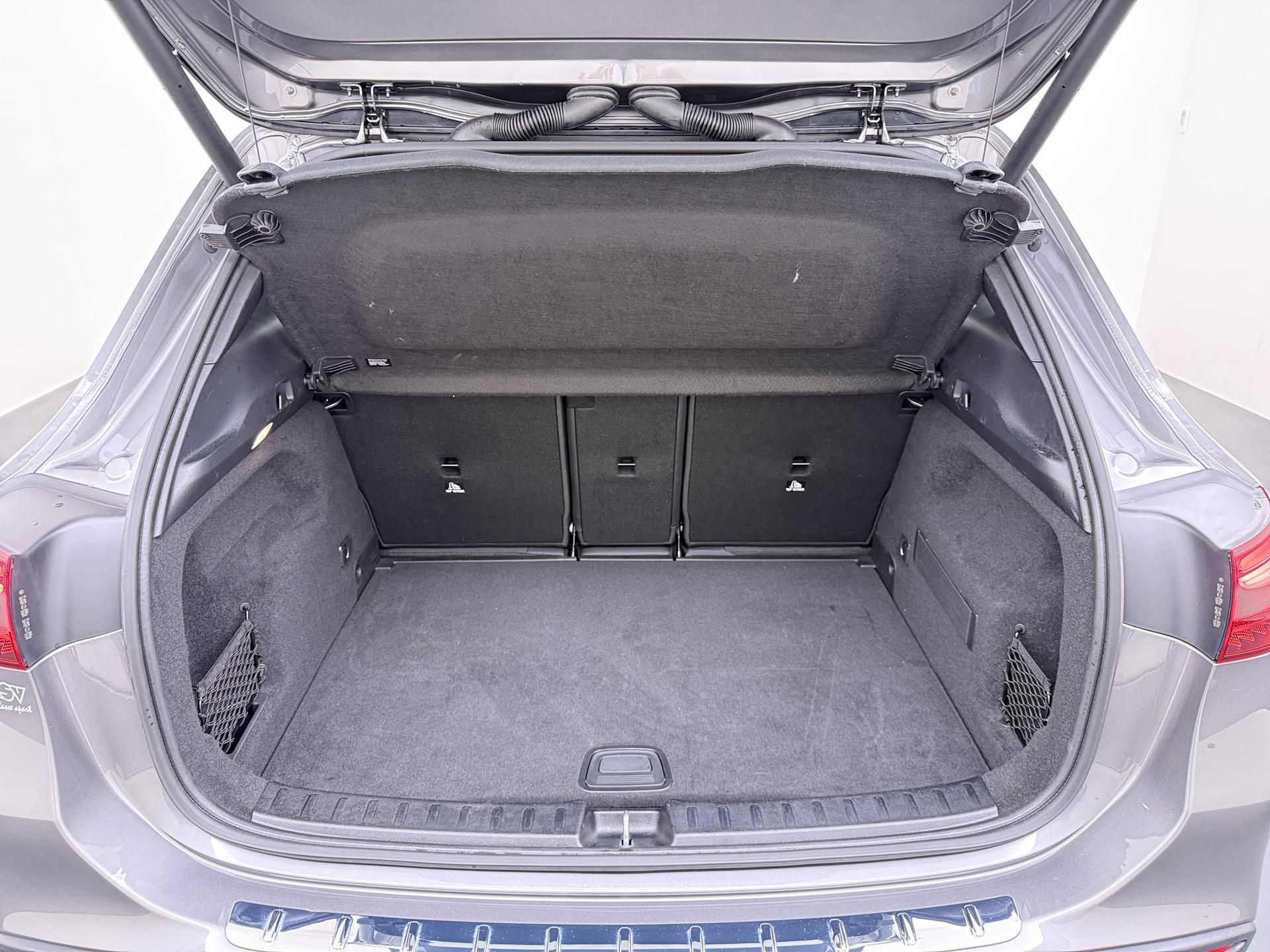 Mercedes-Benz GLA-klasse 250 e AMG Business Solution 19