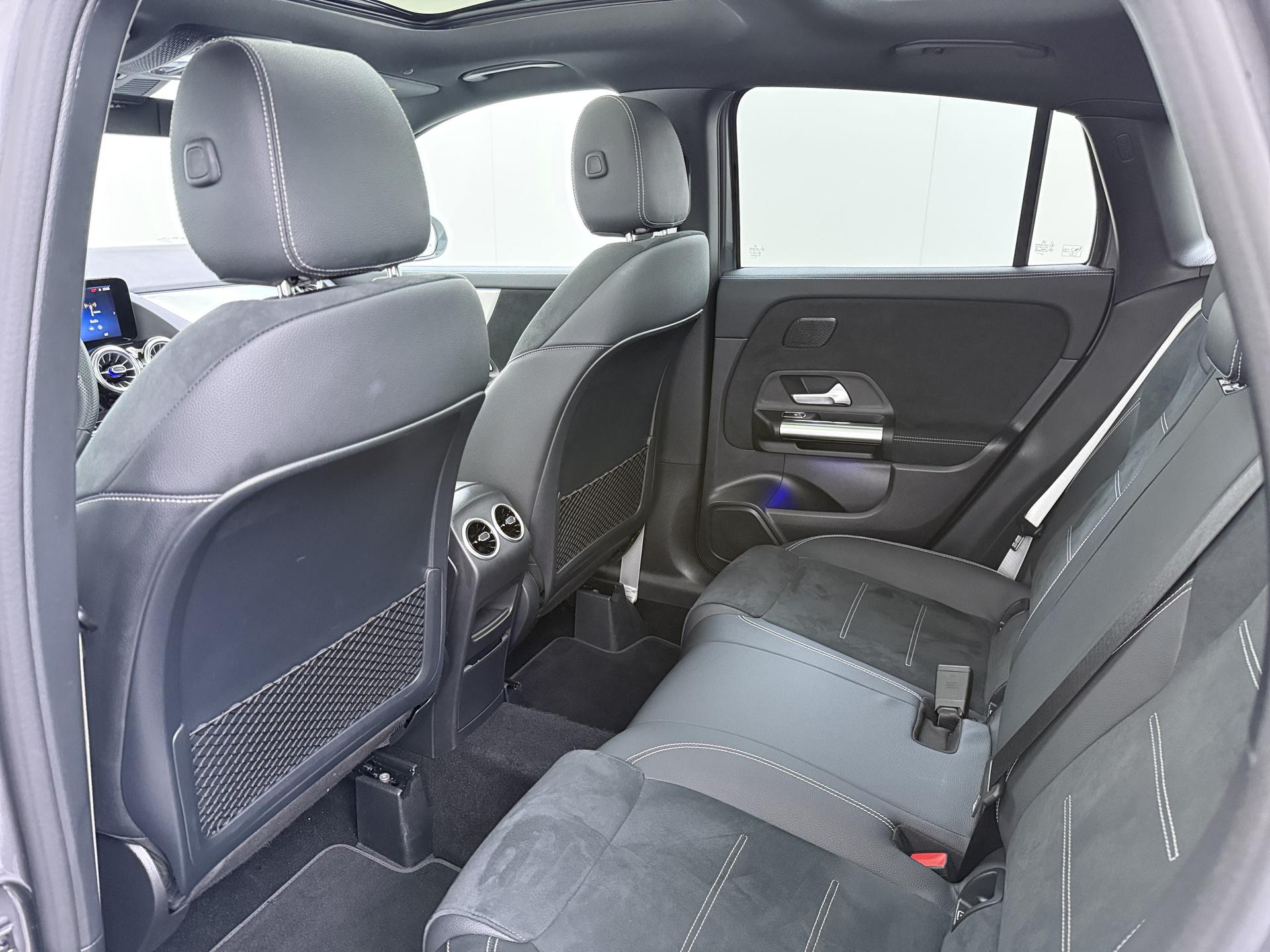 Mercedes-Benz GLA-klasse 250 e AMG Business Solution 26
