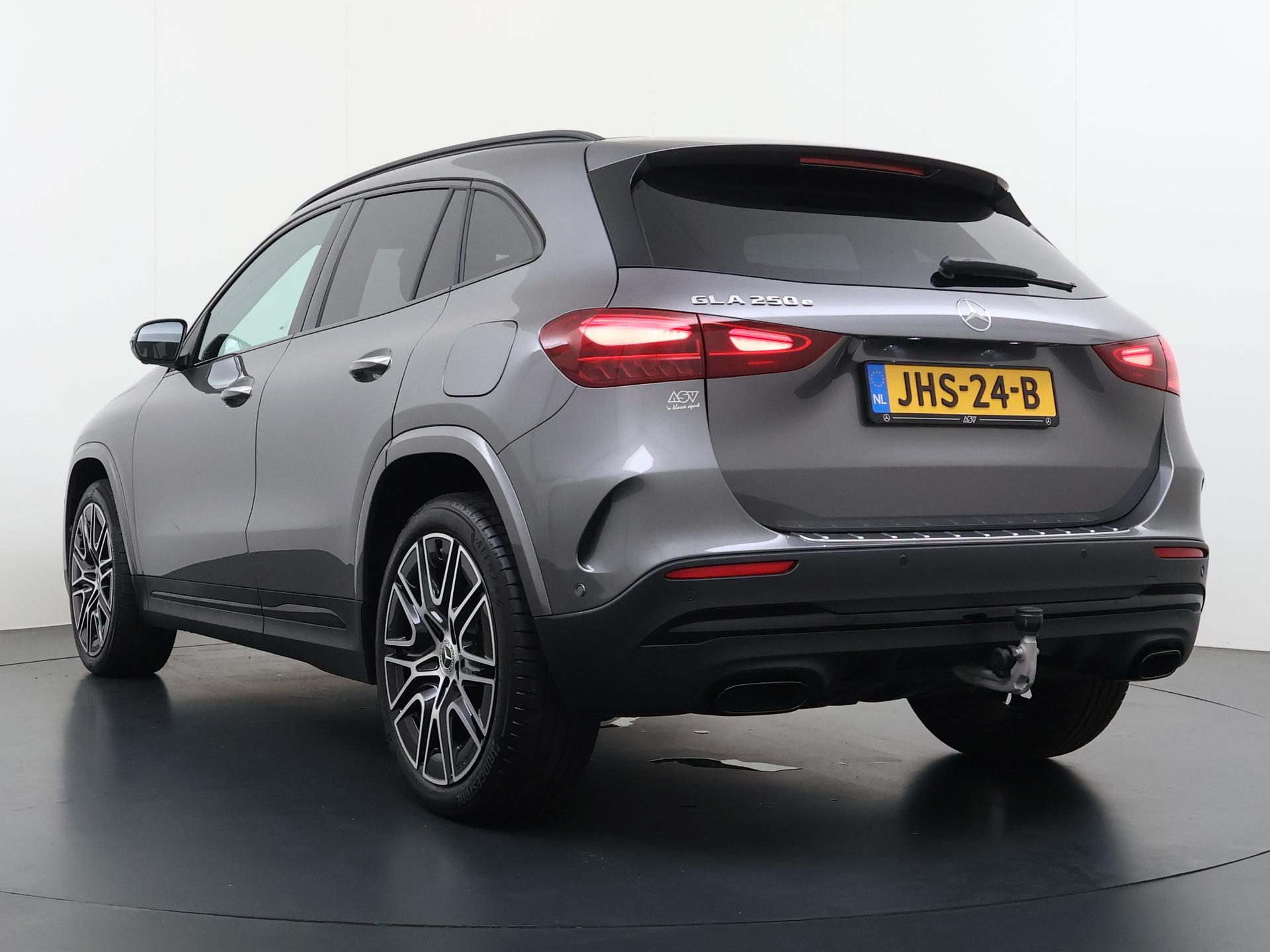 Mercedes-Benz GLA-klasse 250 e AMG Business Solution 4