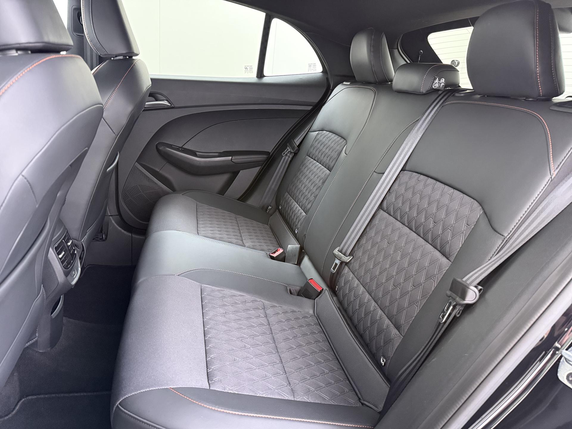 MG MG3 Hybrid+ 1.5 Hybrid+ Luxury 15