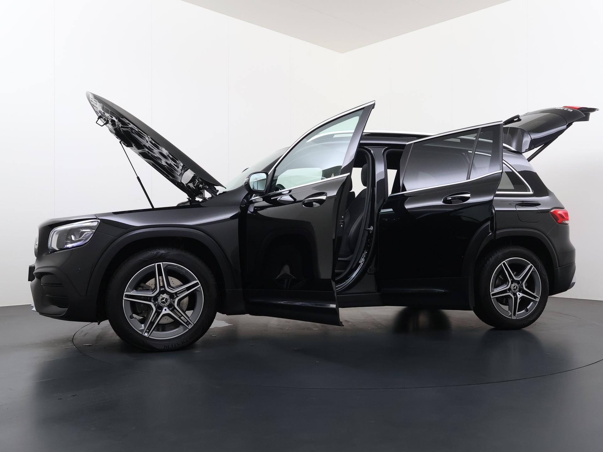 Mercedes-Benz GLB 200 AMG Premium Plus 10