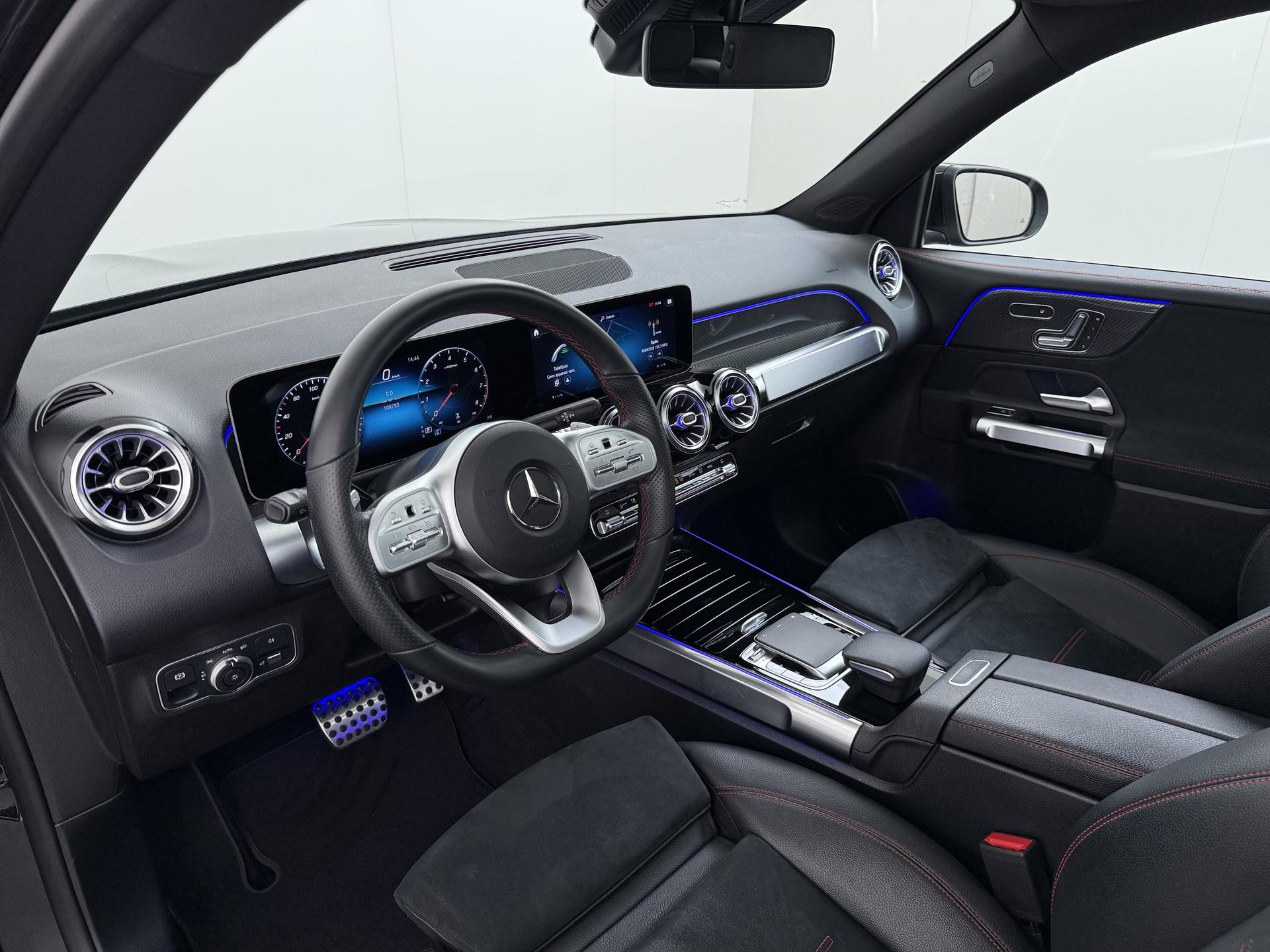 Mercedes-Benz GLB 200 AMG Premium Plus 21