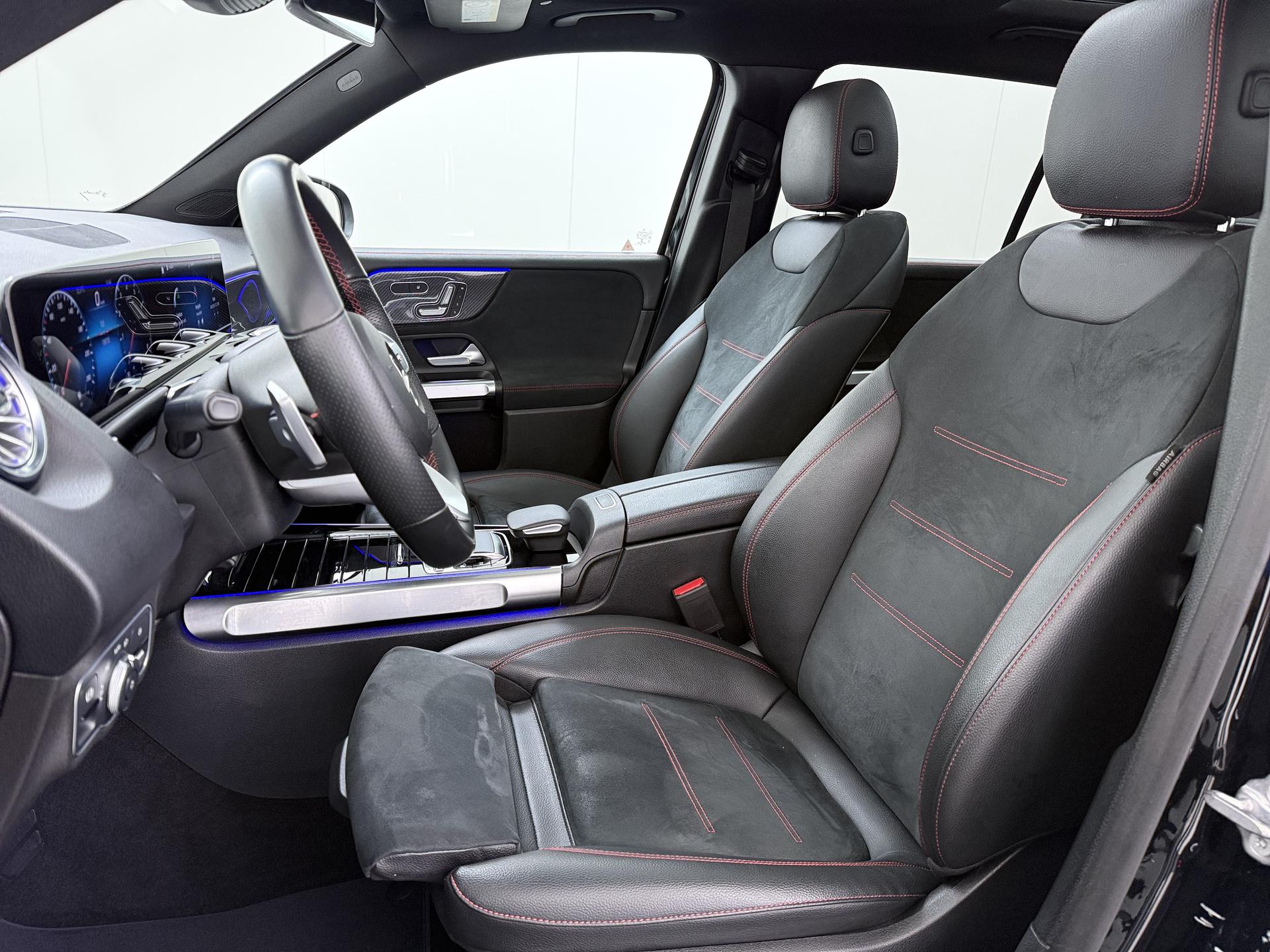 Mercedes-Benz GLB 200 AMG Premium Plus 22