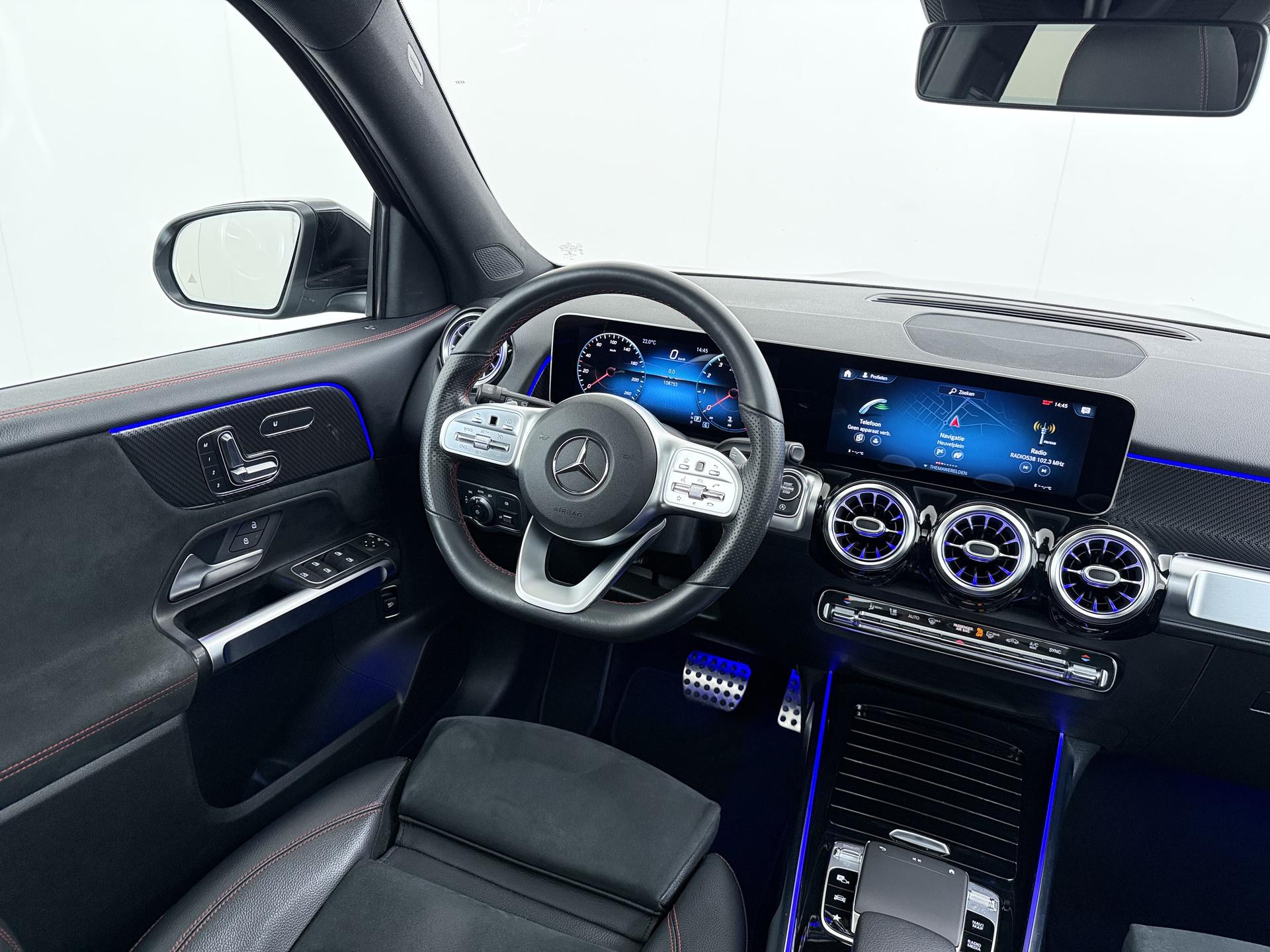 Mercedes-Benz GLB 200 AMG Premium Plus 29