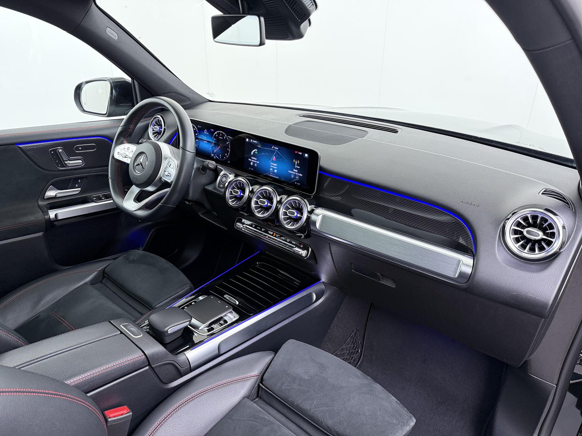 Mercedes-Benz GLB 200 AMG Premium Plus 49