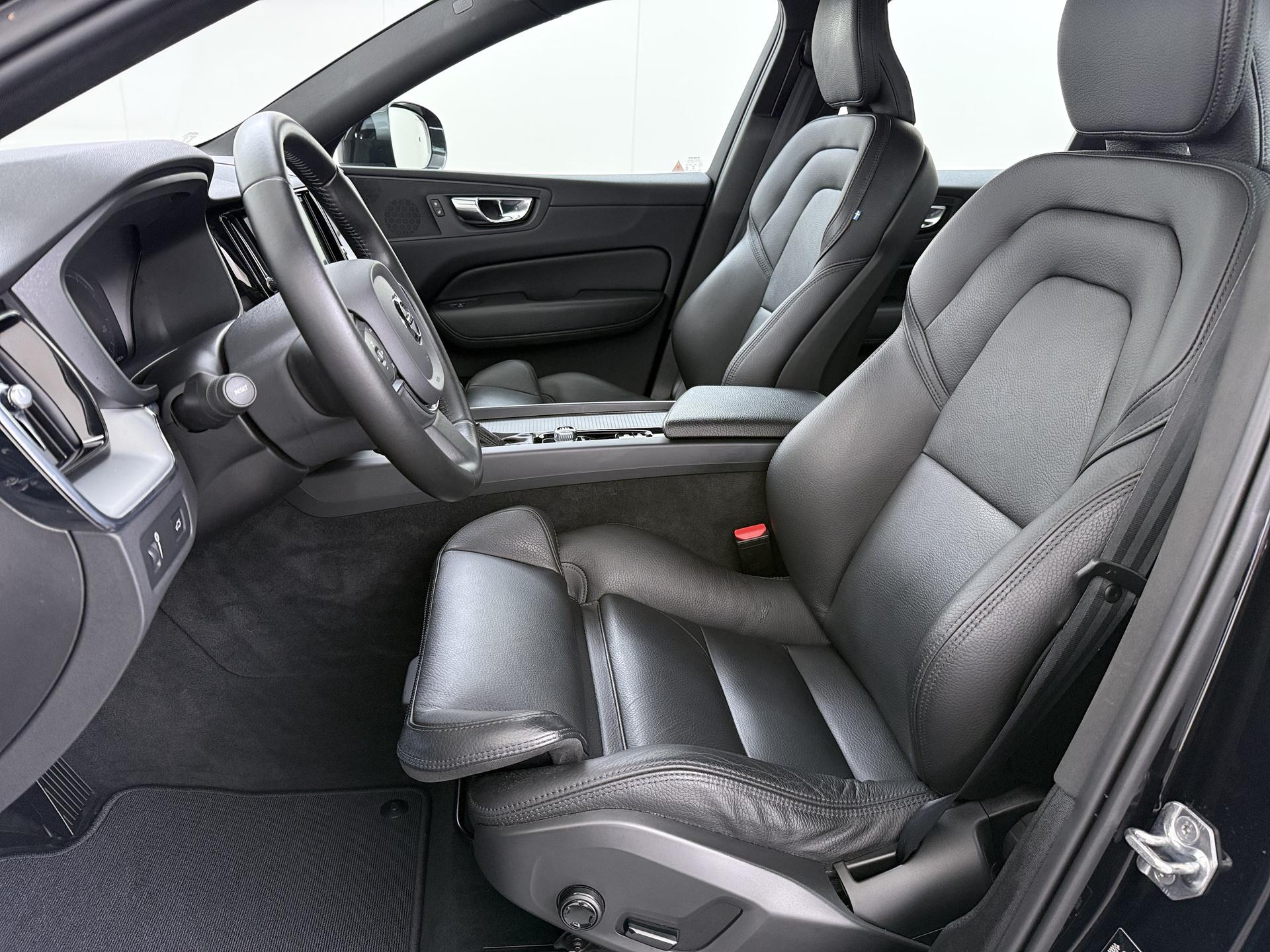 Volvo XC60 2.0 T4 Momentum Pro 6