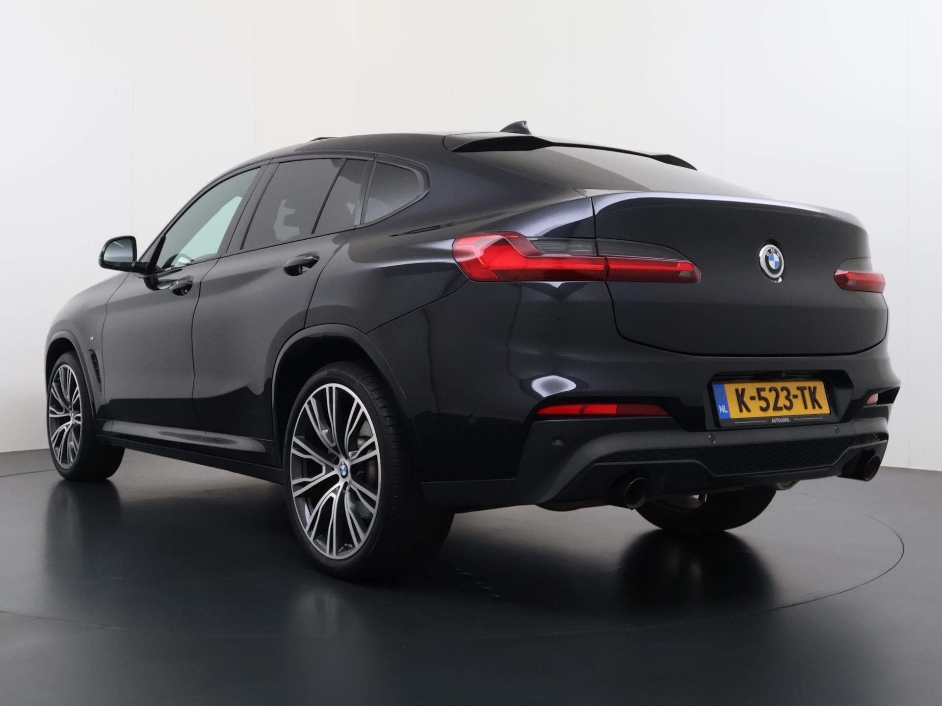 BMW X4 xDrive20i 1