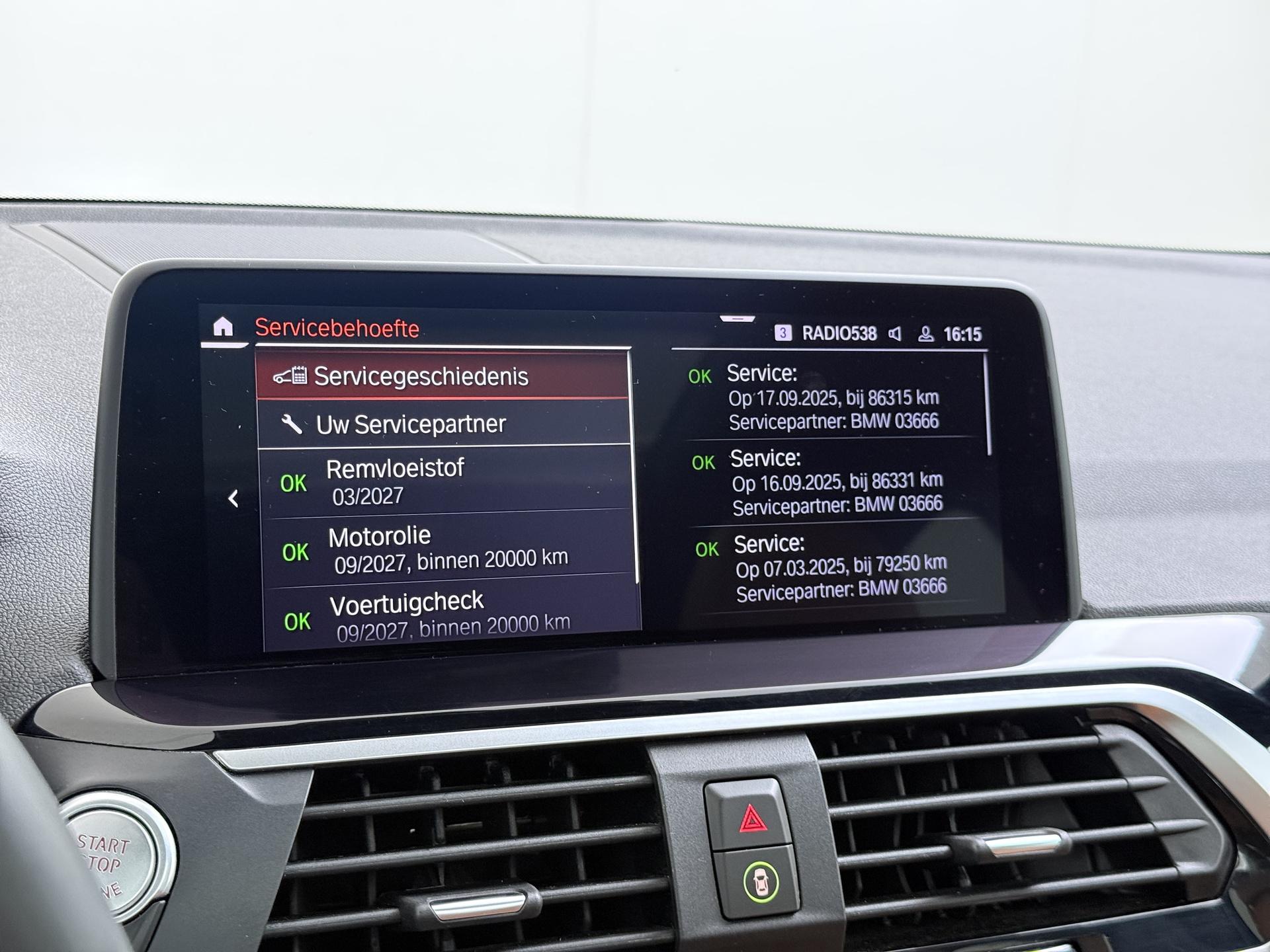 BMW X4 xDrive20i 31