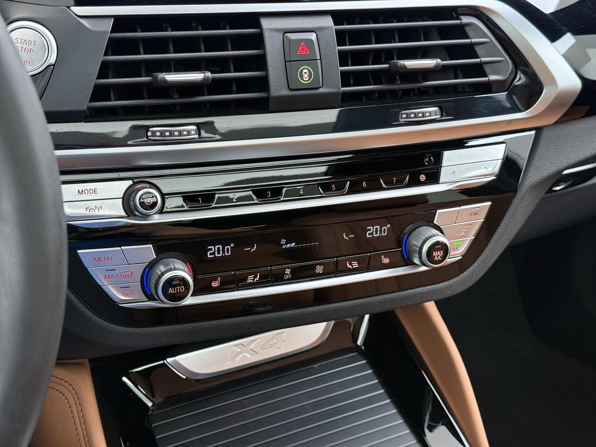 BMW X4 xDrive20i 36