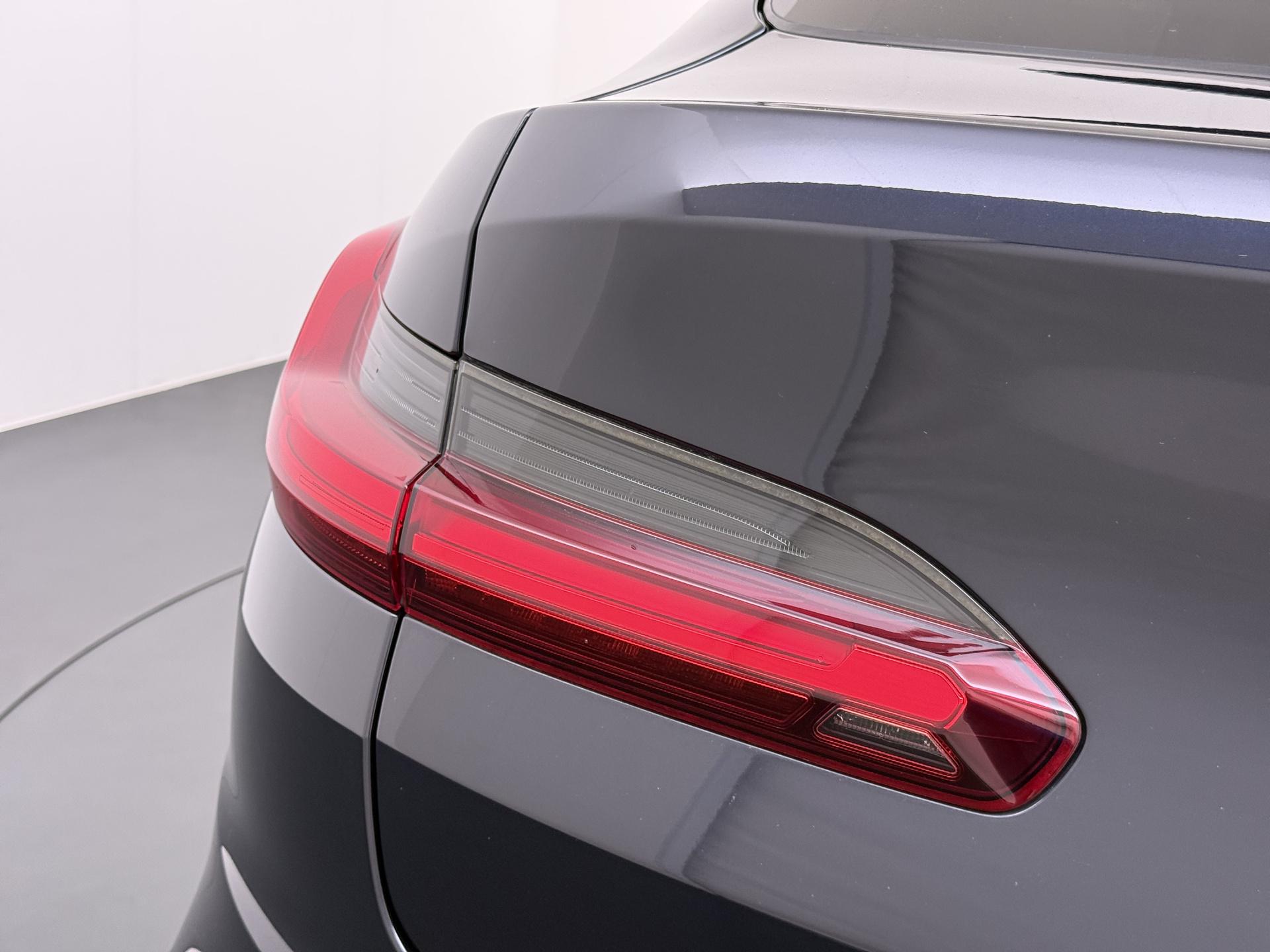 BMW X4 xDrive20i 4